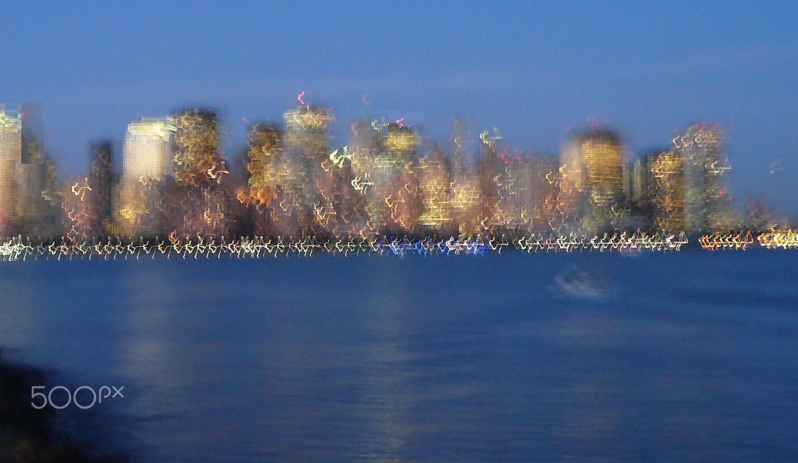 Panasonic DMC-FX07 sample photo. Lower manhattan in blur photography