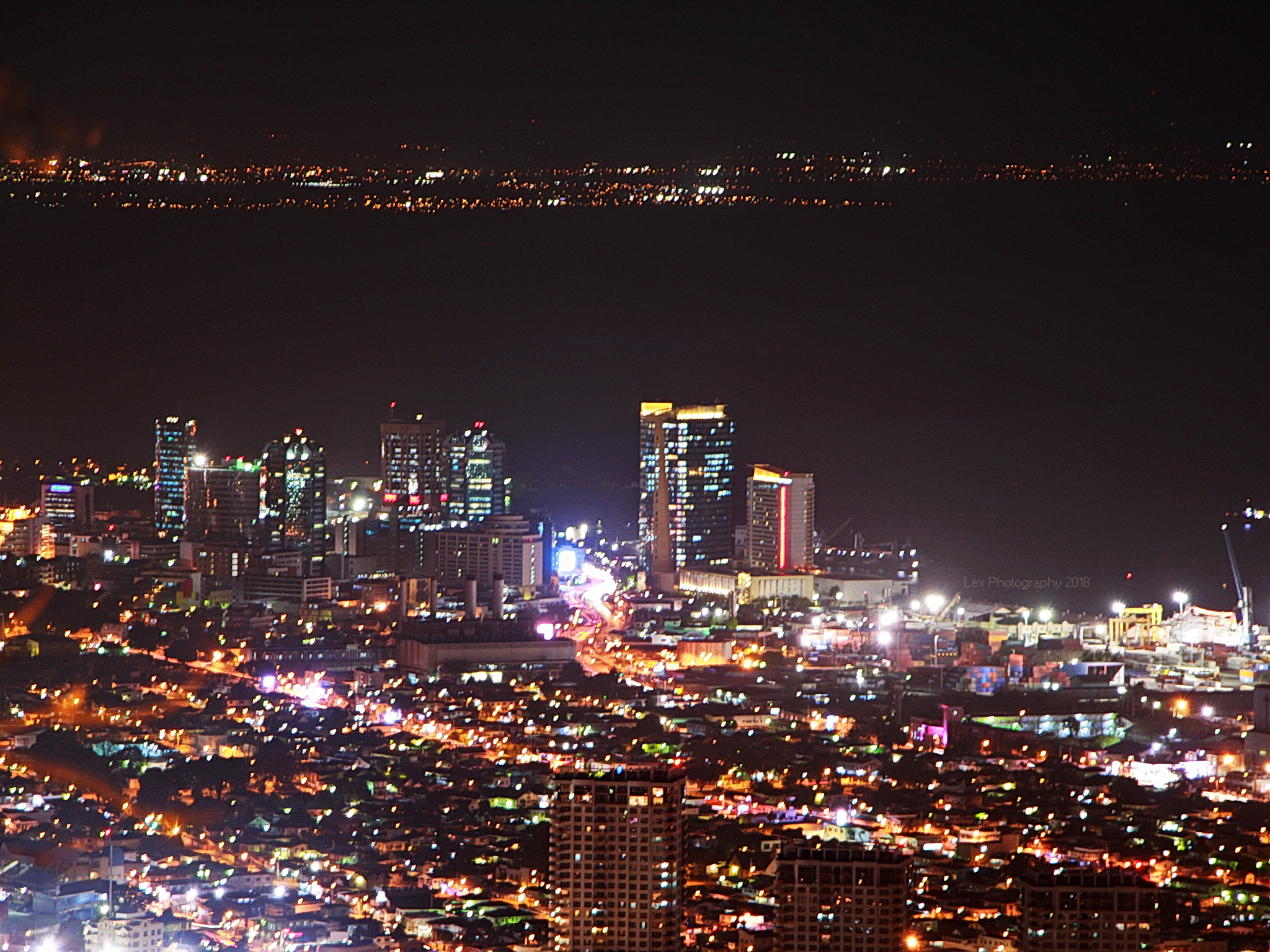 Canon EOS 700D (EOS Rebel T5i / EOS Kiss X7i) sample photo. City lights photography
