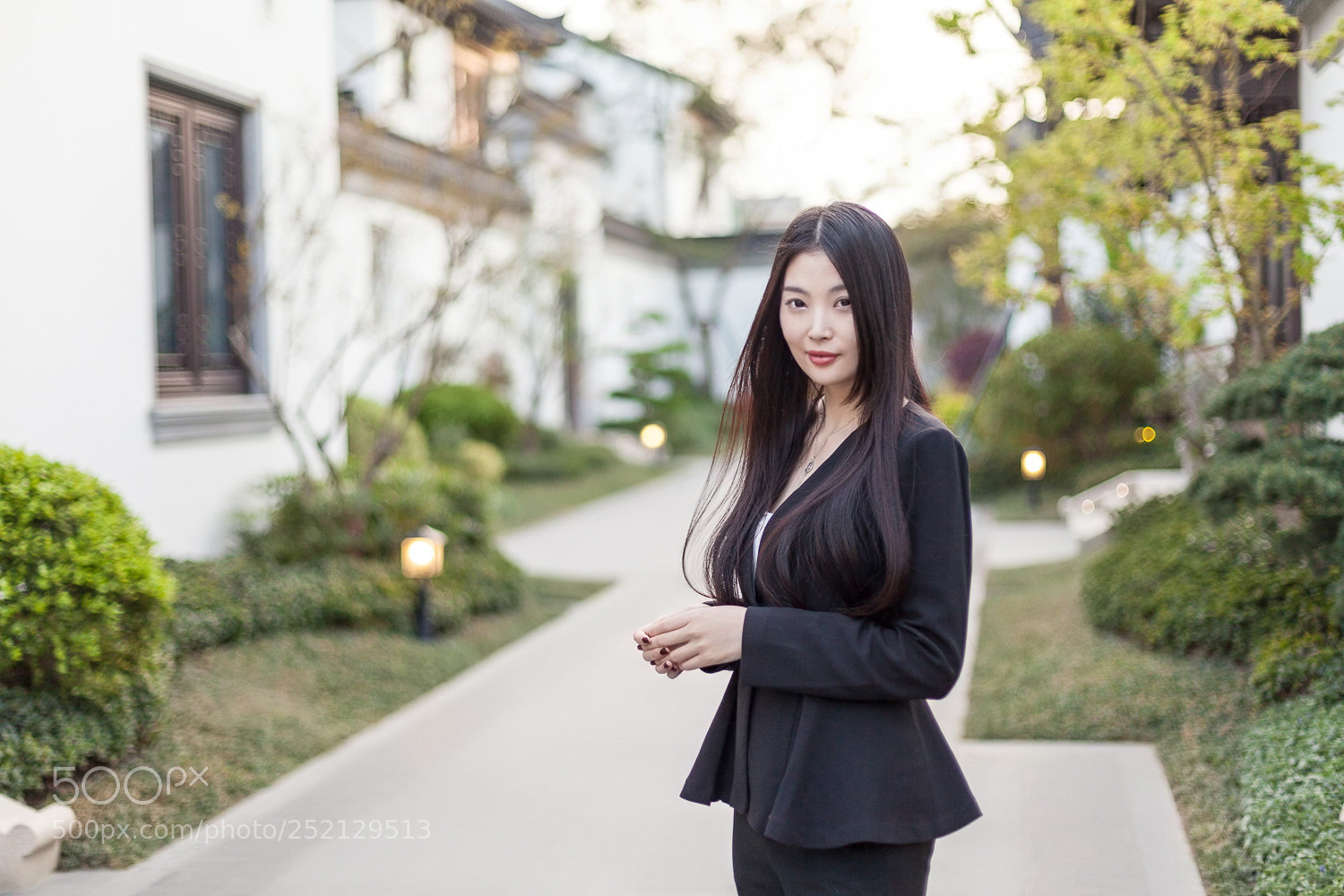 Canon EOS 5D Mark II sample photo. 听微风吹过 photography