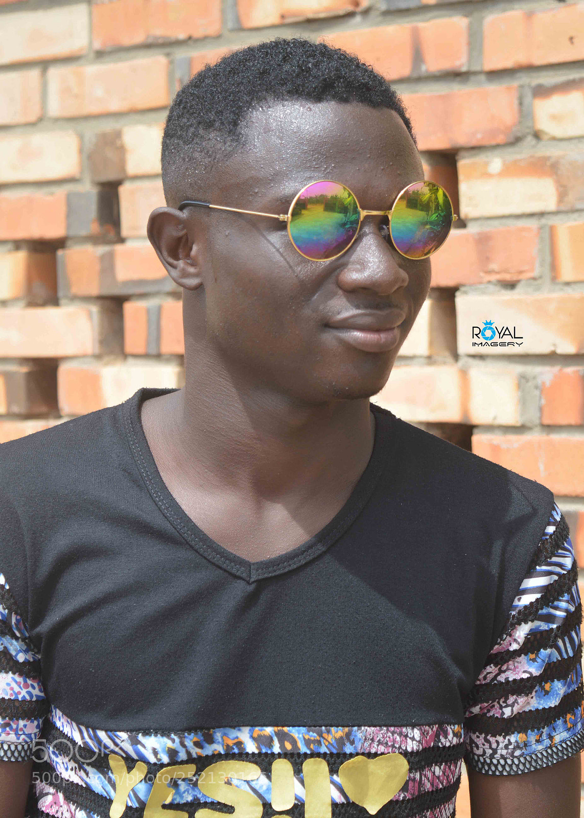 Nikon D3200 sample photo. C rious photography