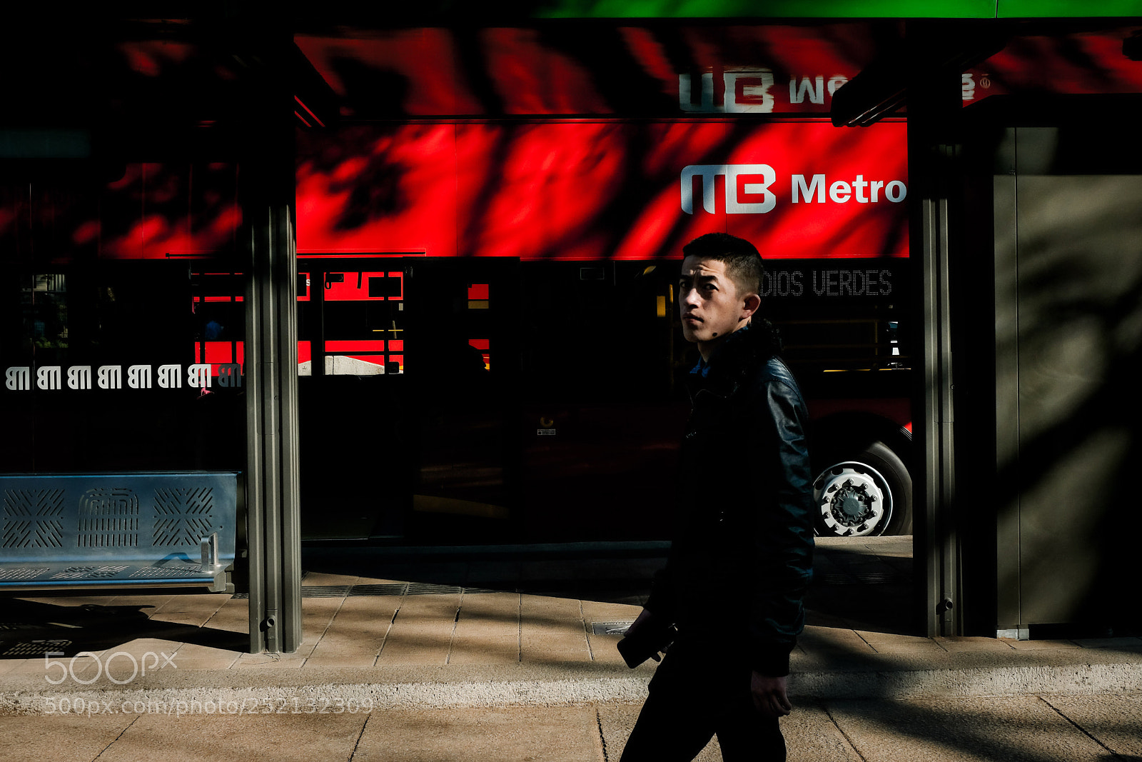 Fujifilm X-T2 sample photo. A man going backwards photography