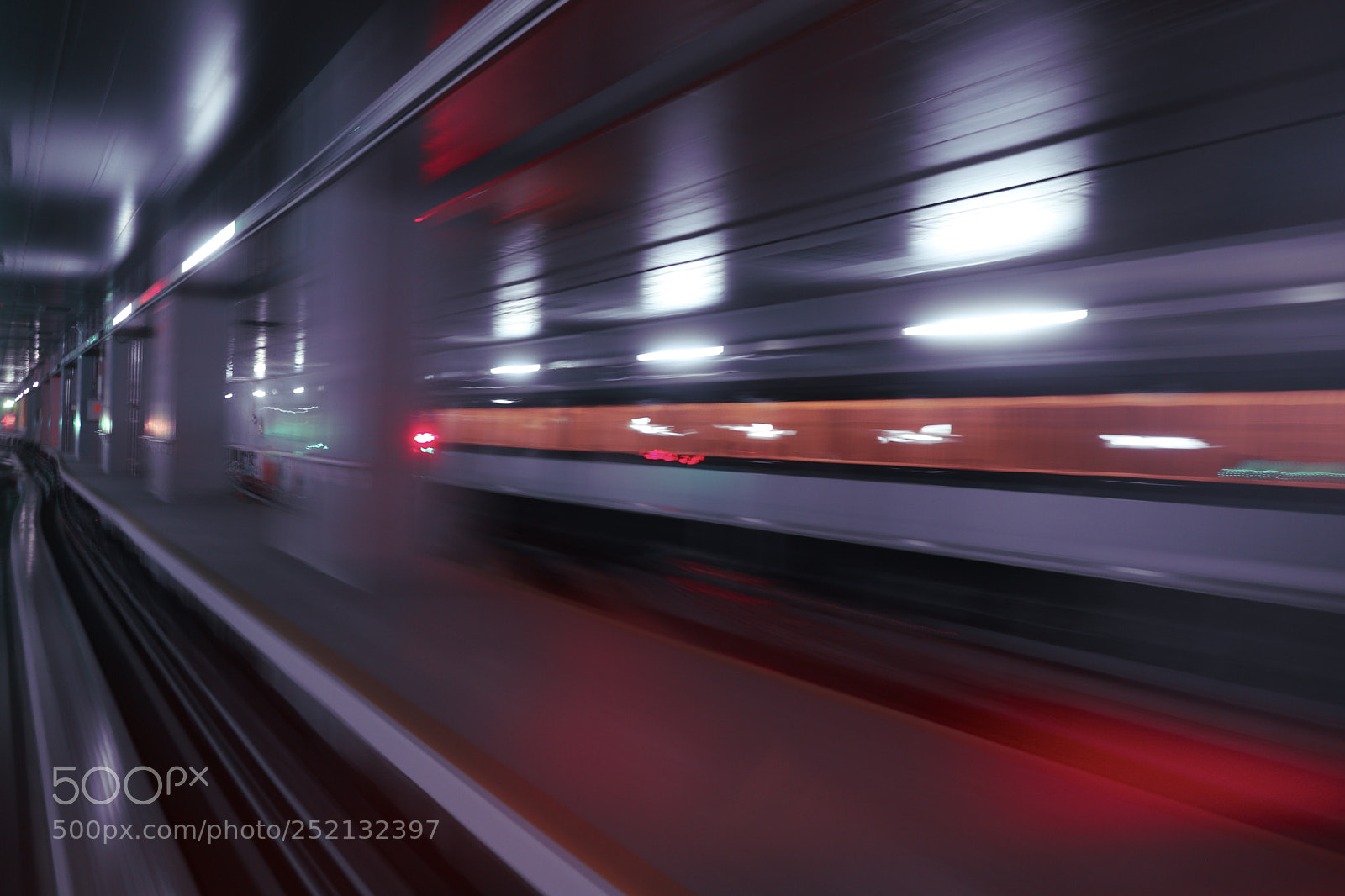 Canon EOS M6 sample photo. Passing trains
dubai airport photography