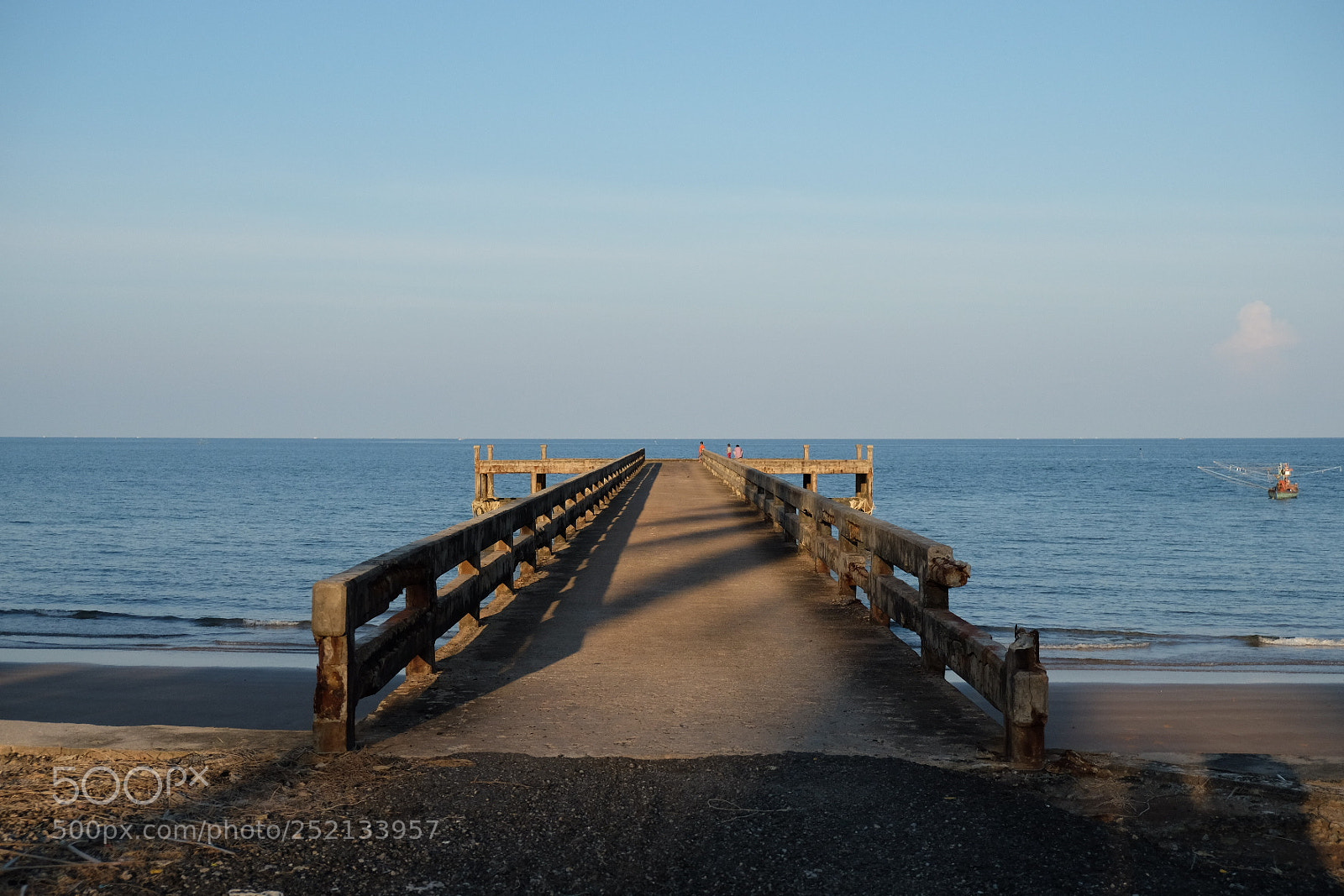 Fujifilm X-T10 sample photo. Evening pier - chumphon photography