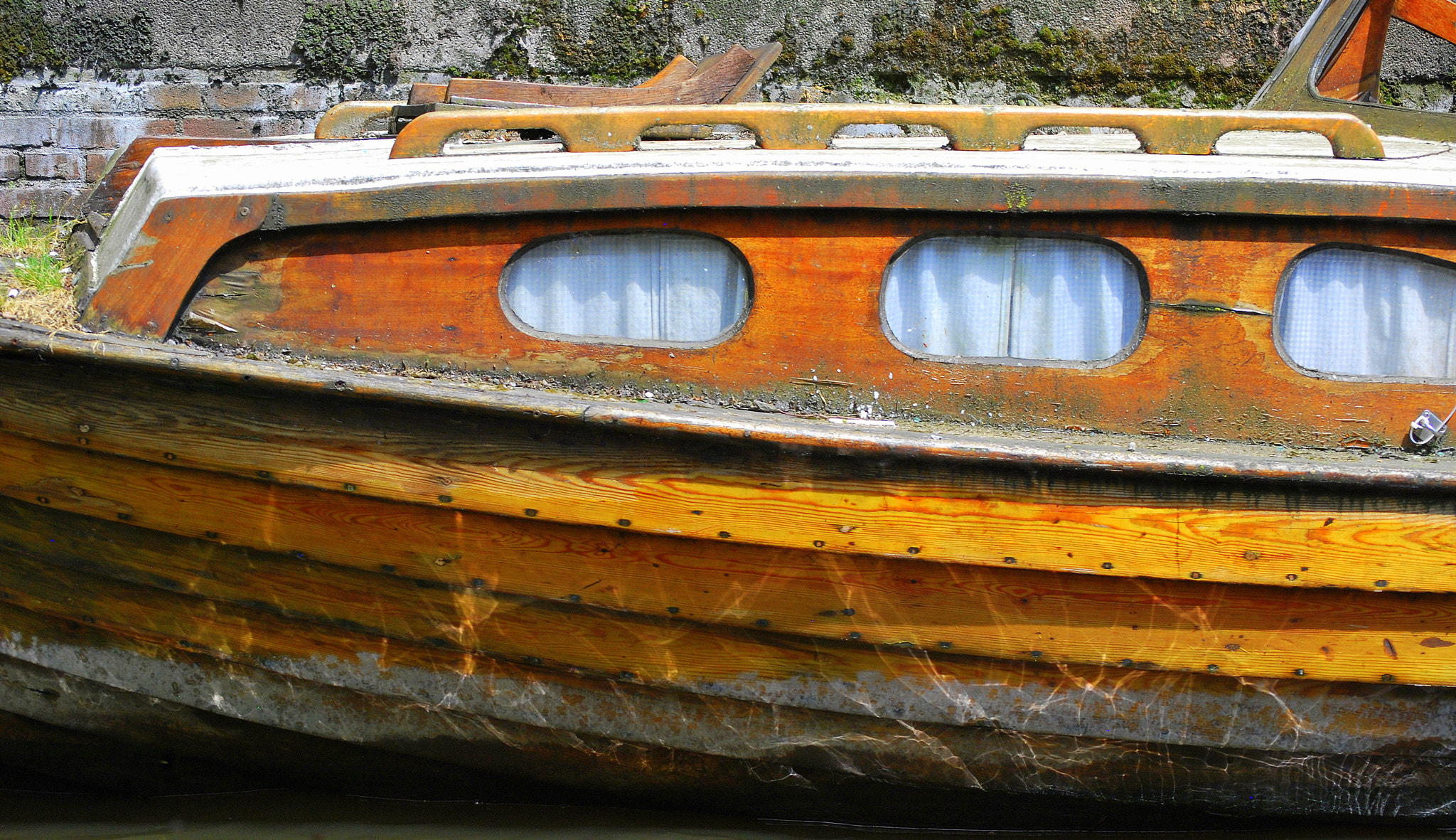 Nikon D60 sample photo. Amsterdam houseboat. photography