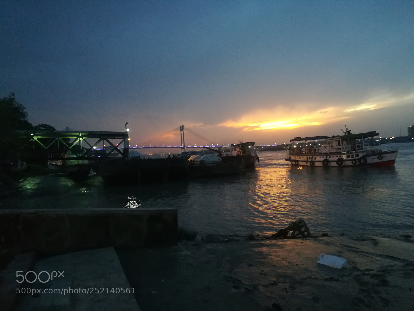HUAWEI honor 6x sample photo. Sunset beyond the city photography