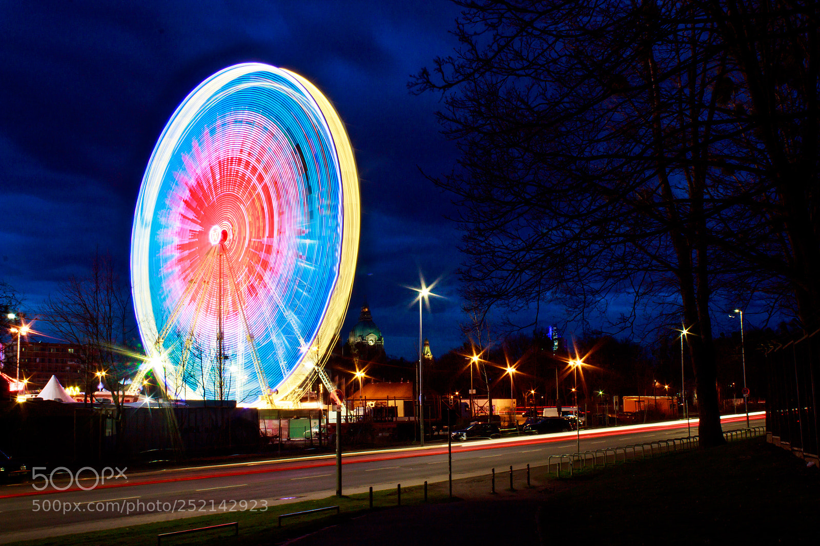Canon EOS 1300D (EOS Rebel T6 / EOS Kiss X80) sample photo. Hannover@night photography