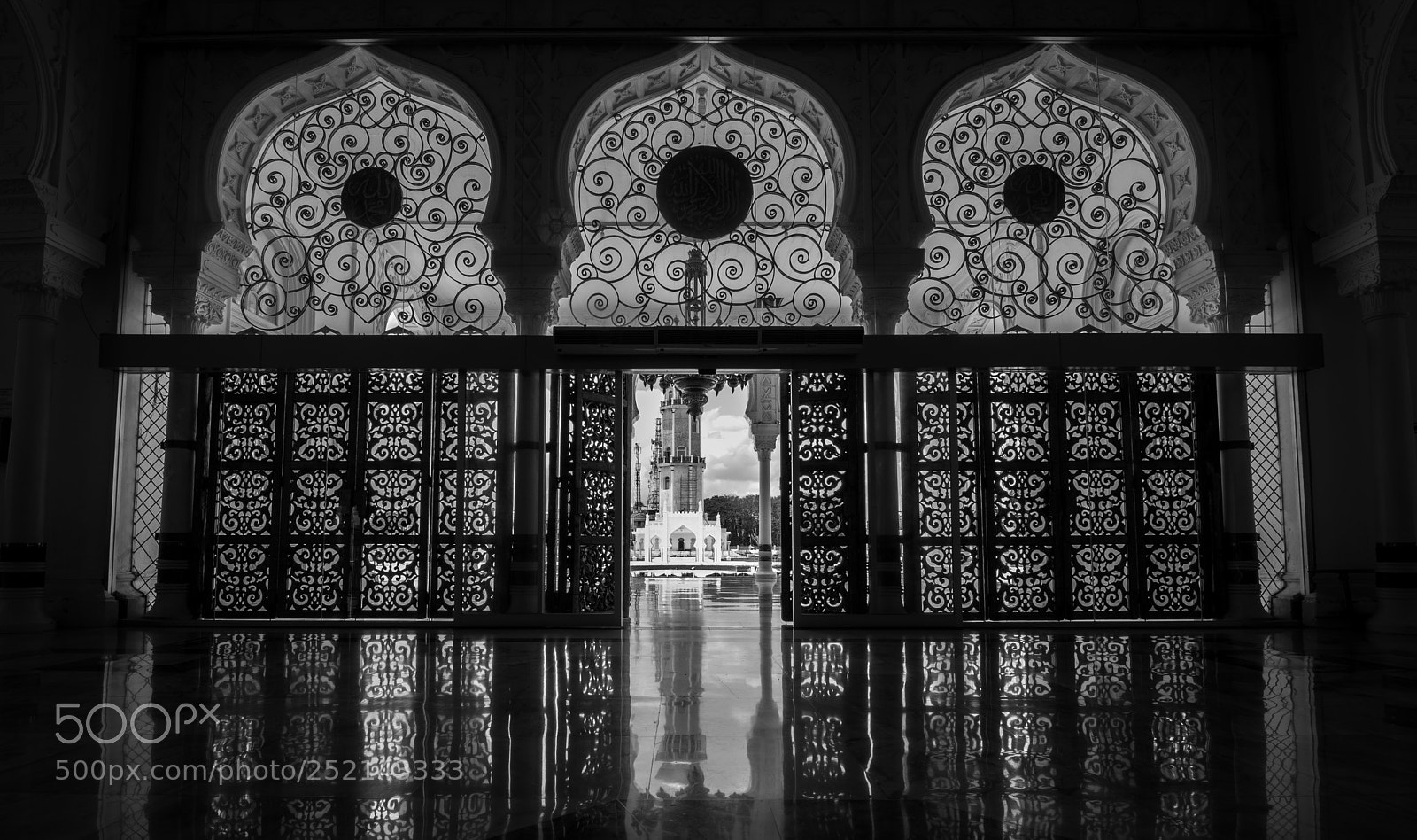 Nikon D5300 sample photo. The gate photography