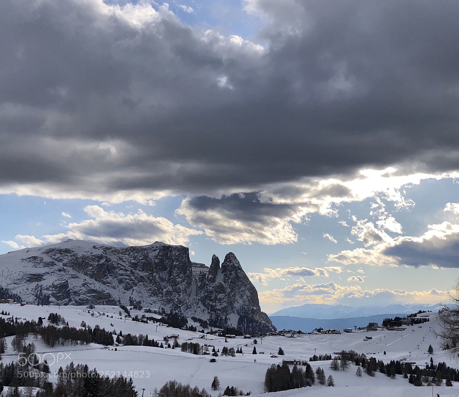 Apple iPhone 8 sample photo. Clouds and mountains  photography