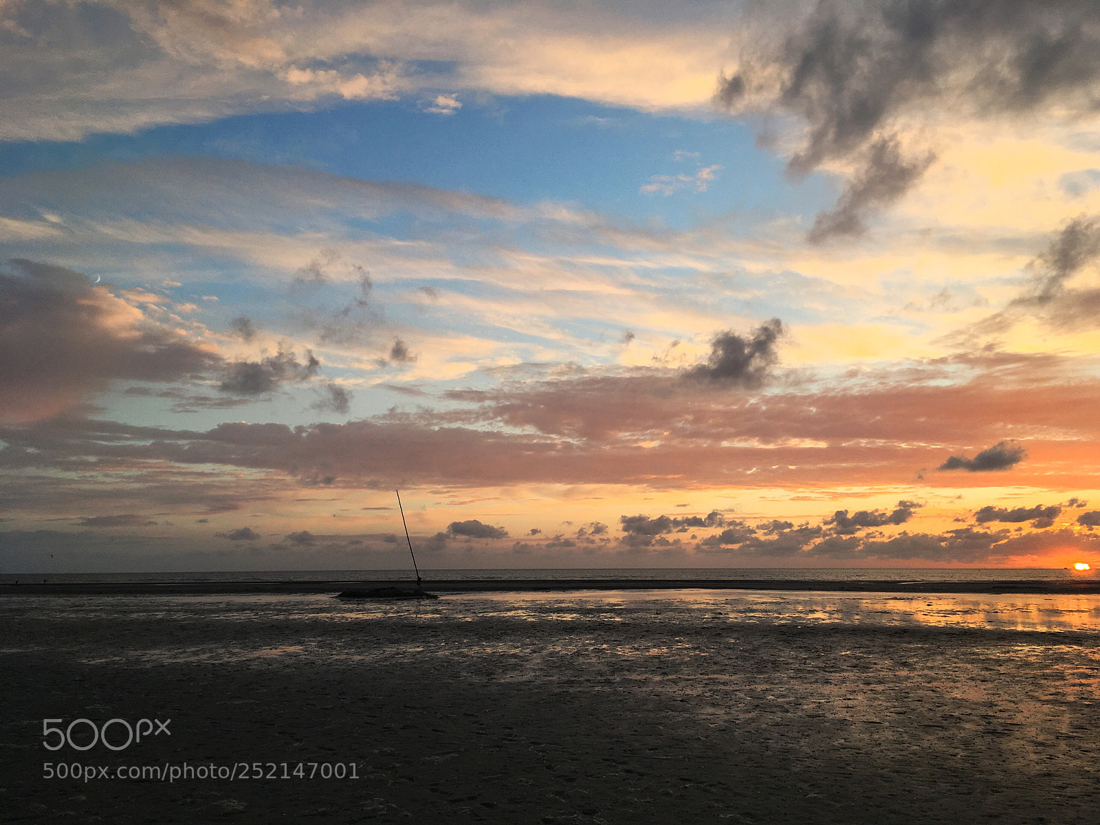 Apple iPhone SE sample photo. Sunset at northsea photography
