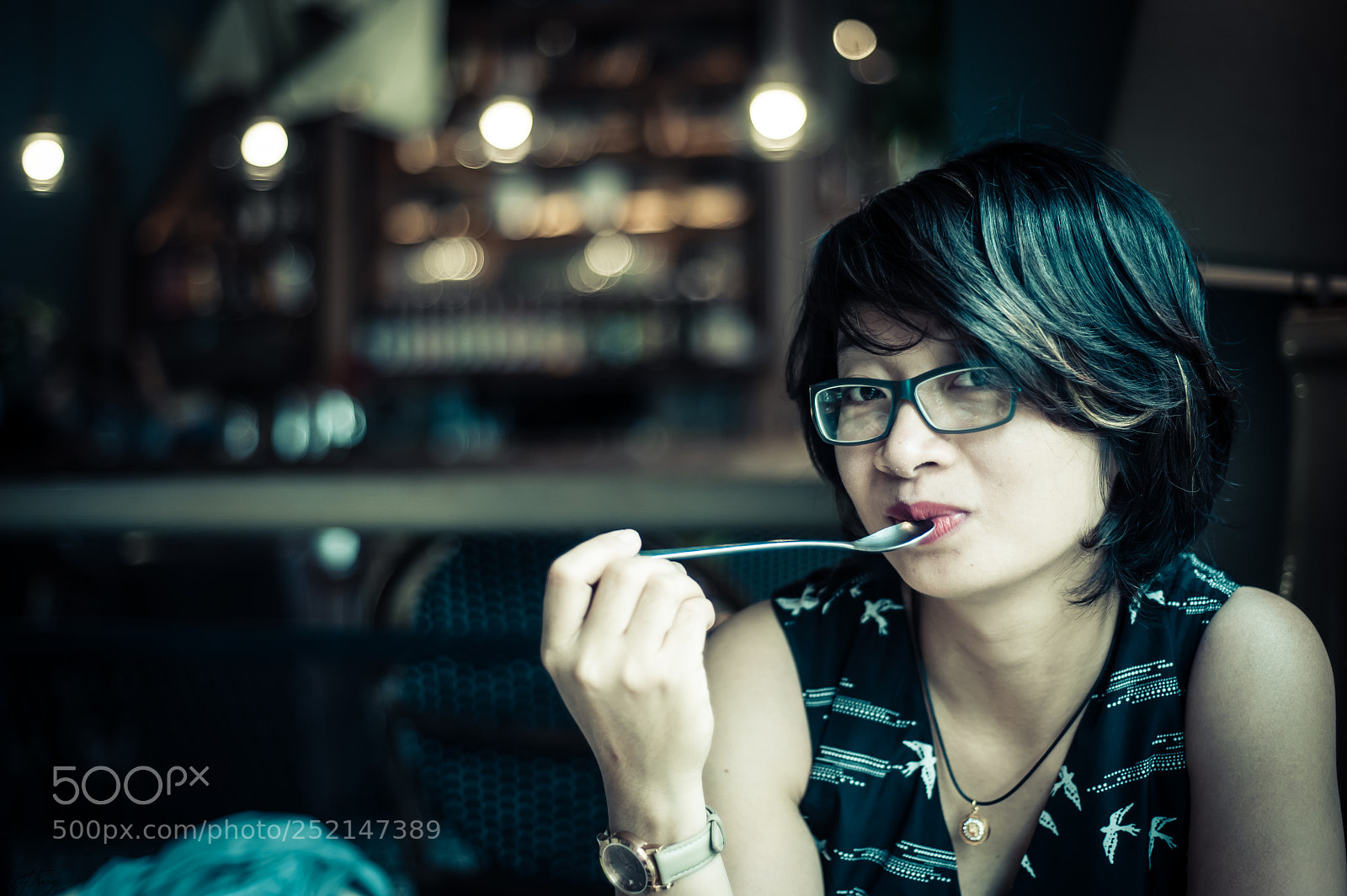 Nikon D700 sample photo. Vietnam business woman photography