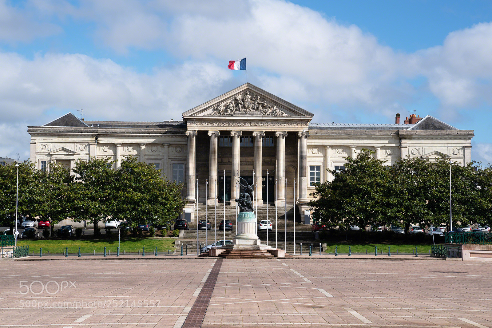 Sony a7R III sample photo. Palais de justice photography