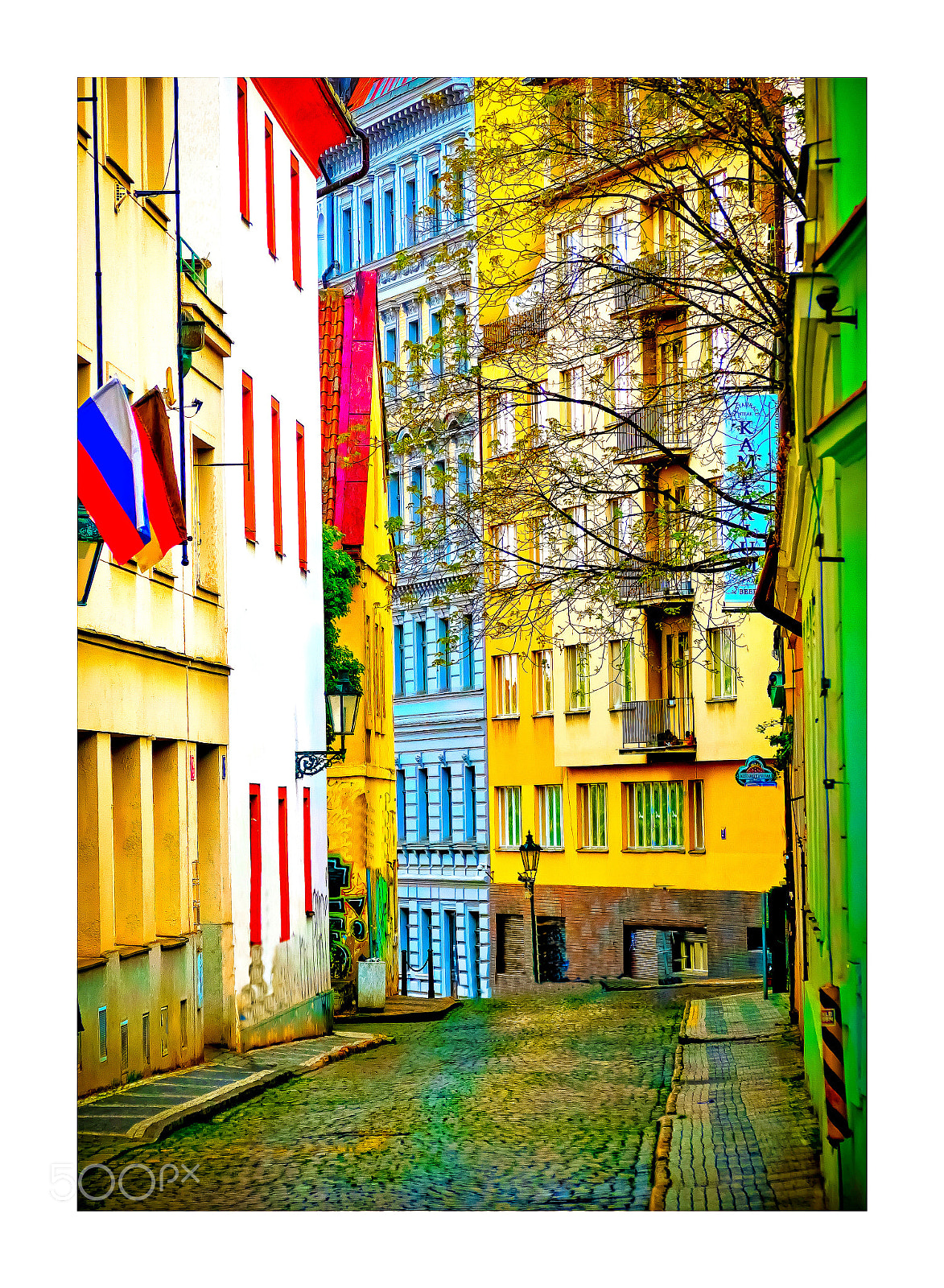 Panasonic Lumix DMC-FZ1000 sample photo. Rue de prague photography