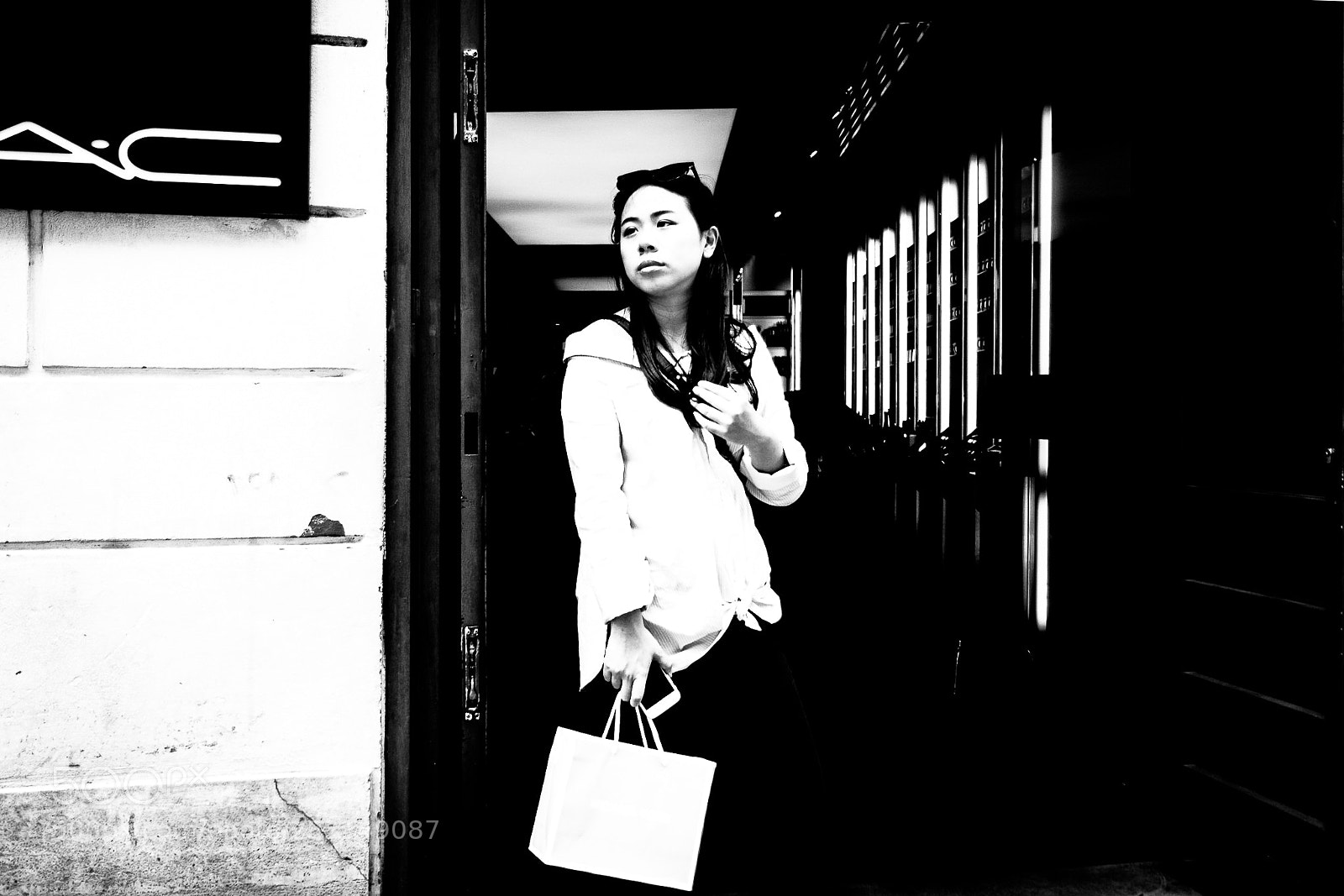 Canon EOS 750D (EOS Rebel T6i / EOS Kiss X8i) sample photo. Moriyama mon amour ii photography