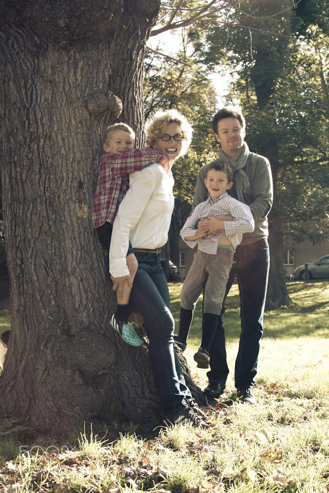 Canon EOS 7D sample photo. Family in the park photography