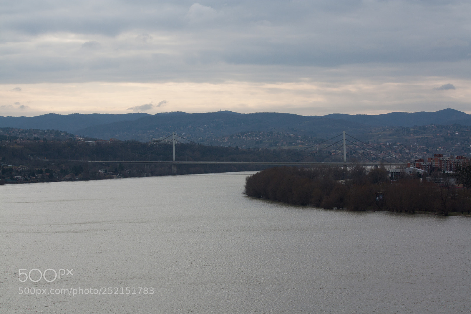 Canon EOS 450D (EOS Rebel XSi / EOS Kiss X2) sample photo. River danube photography