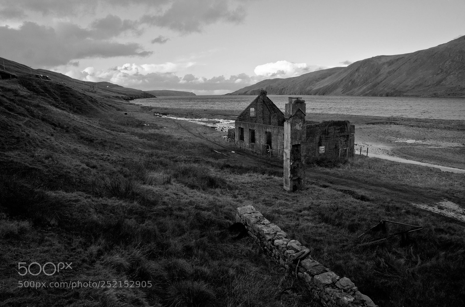 Nikon D7000 sample photo. Derelict fishing station photography