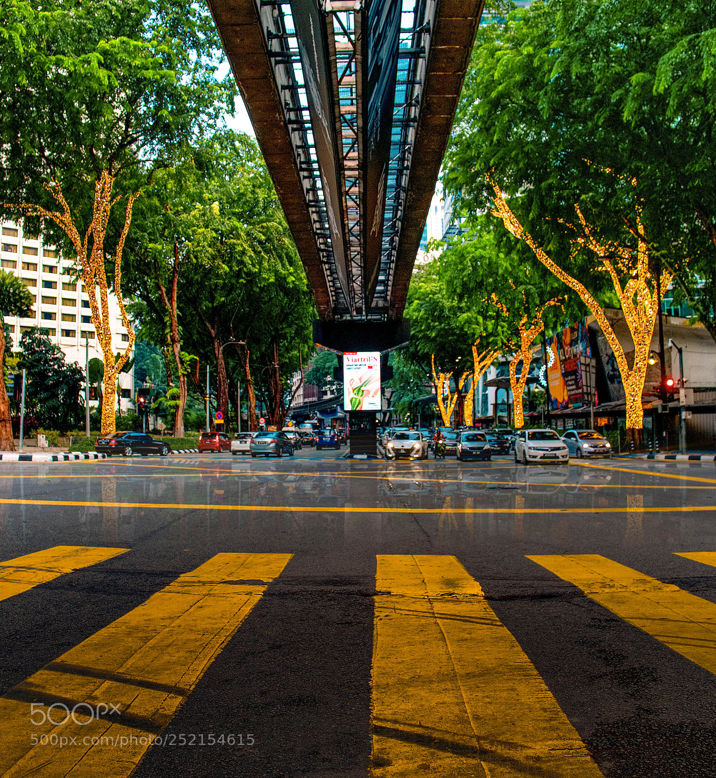 Panasonic Lumix DMC-GX85 (Lumix DMC-GX80 / Lumix DMC-GX7 Mark II) sample photo. Roads photography