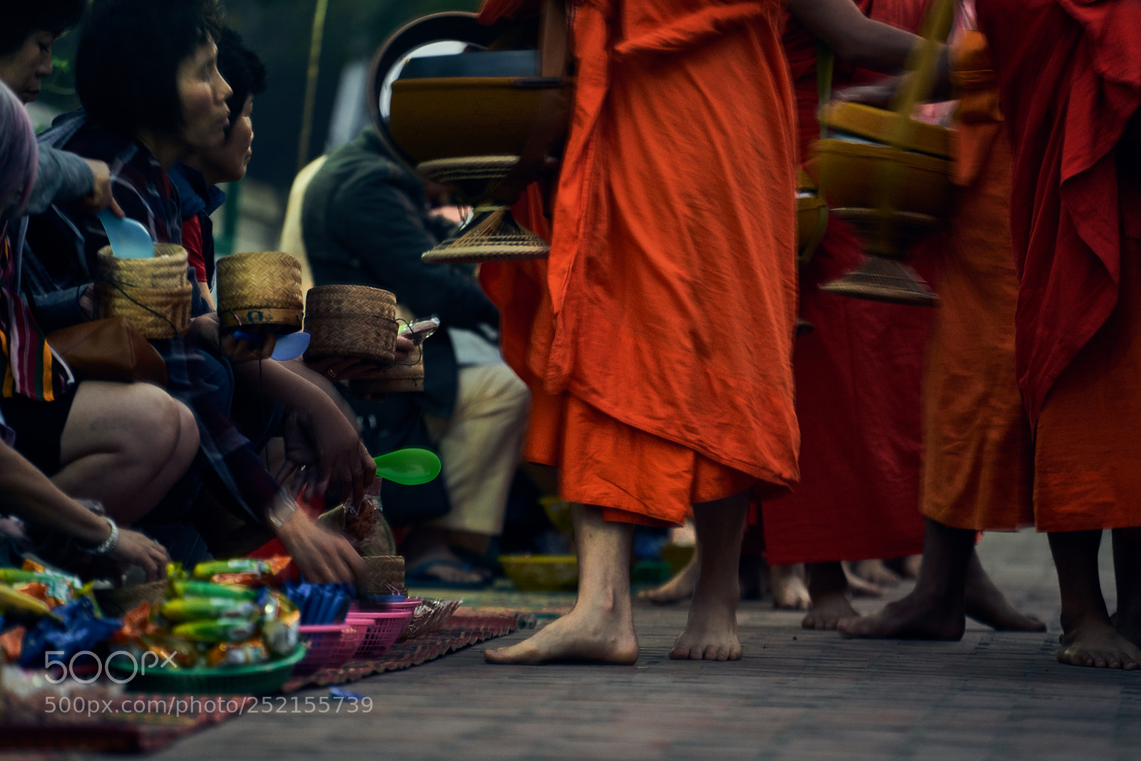 Sony a7R sample photo. To beg for food photography
