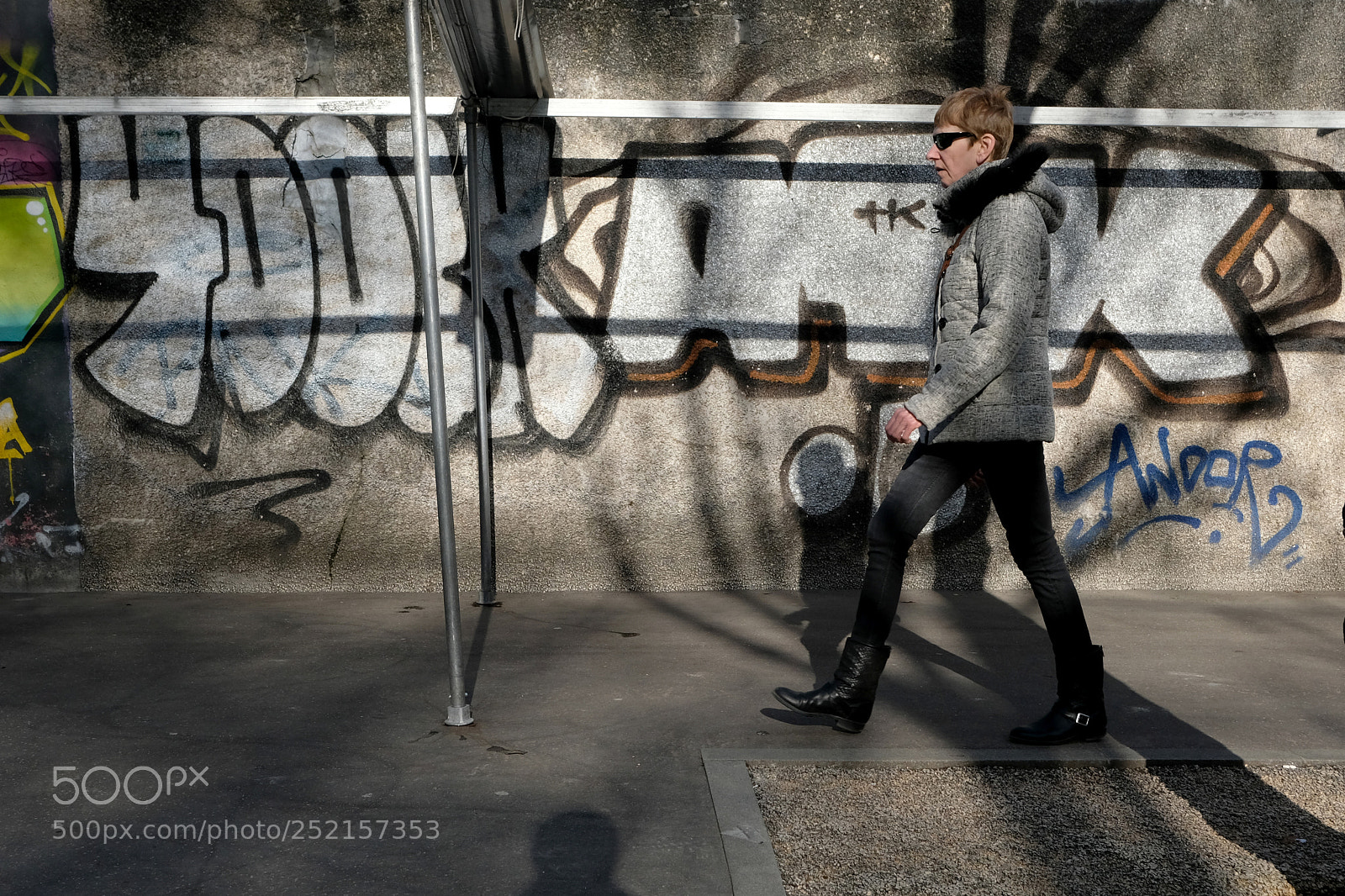 Fujifilm X-T20 sample photo. Grey on grey photography