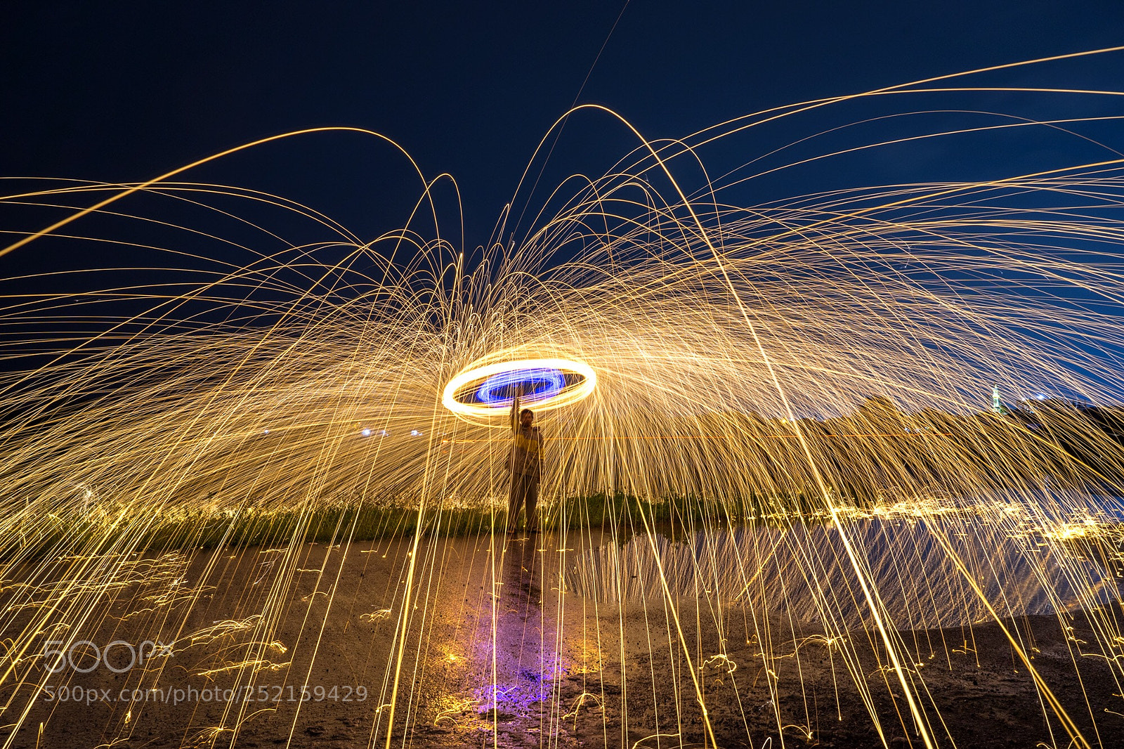 Sony a7 sample photo. The umbrella photography