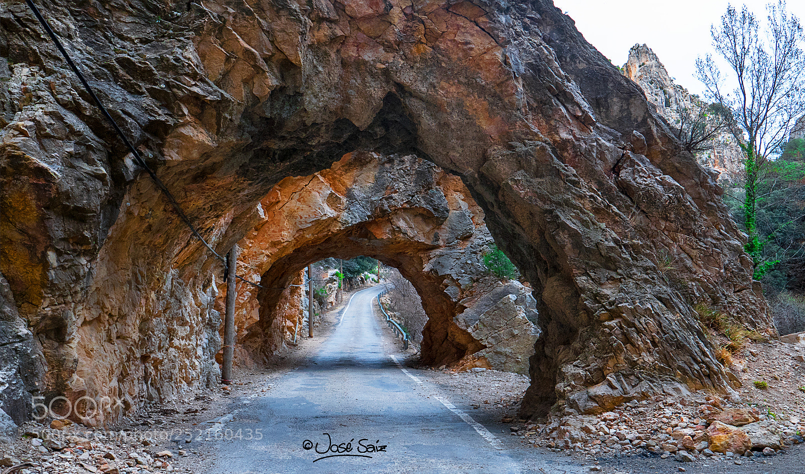 Panasonic Lumix DMC-LX100 sample photo. El tunel photography