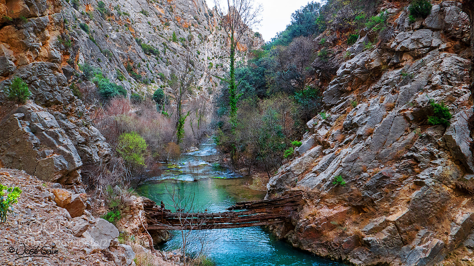 Panasonic Lumix DMC-LX100 sample photo. Puente viejo photography