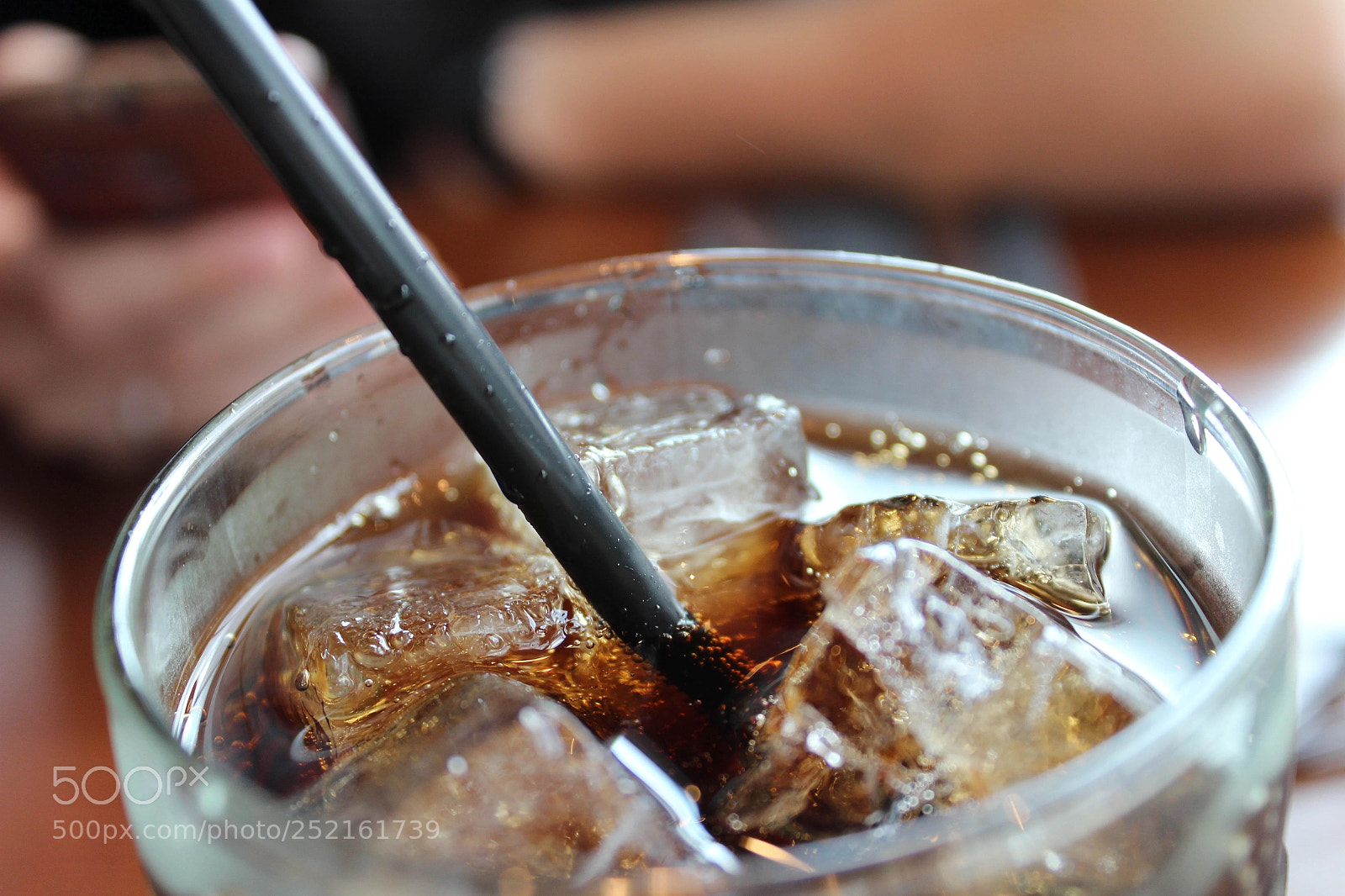 Canon EOS 1200D (EOS Rebel T5 / EOS Kiss X70 / EOS Hi) sample photo. The coke of the photography
