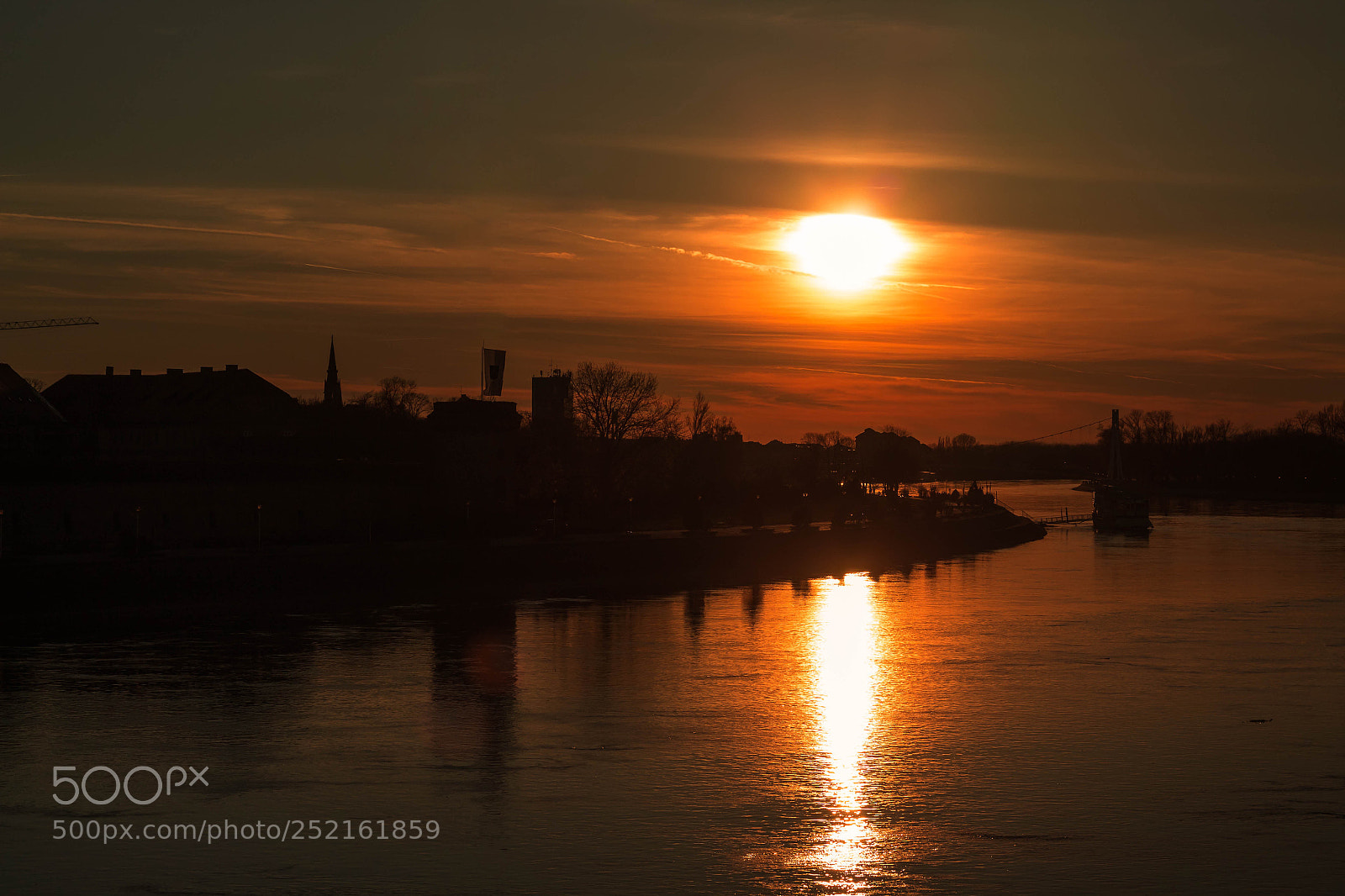 Canon EOS 1300D (EOS Rebel T6 / EOS Kiss X80) sample photo. Sunset in osijek photography