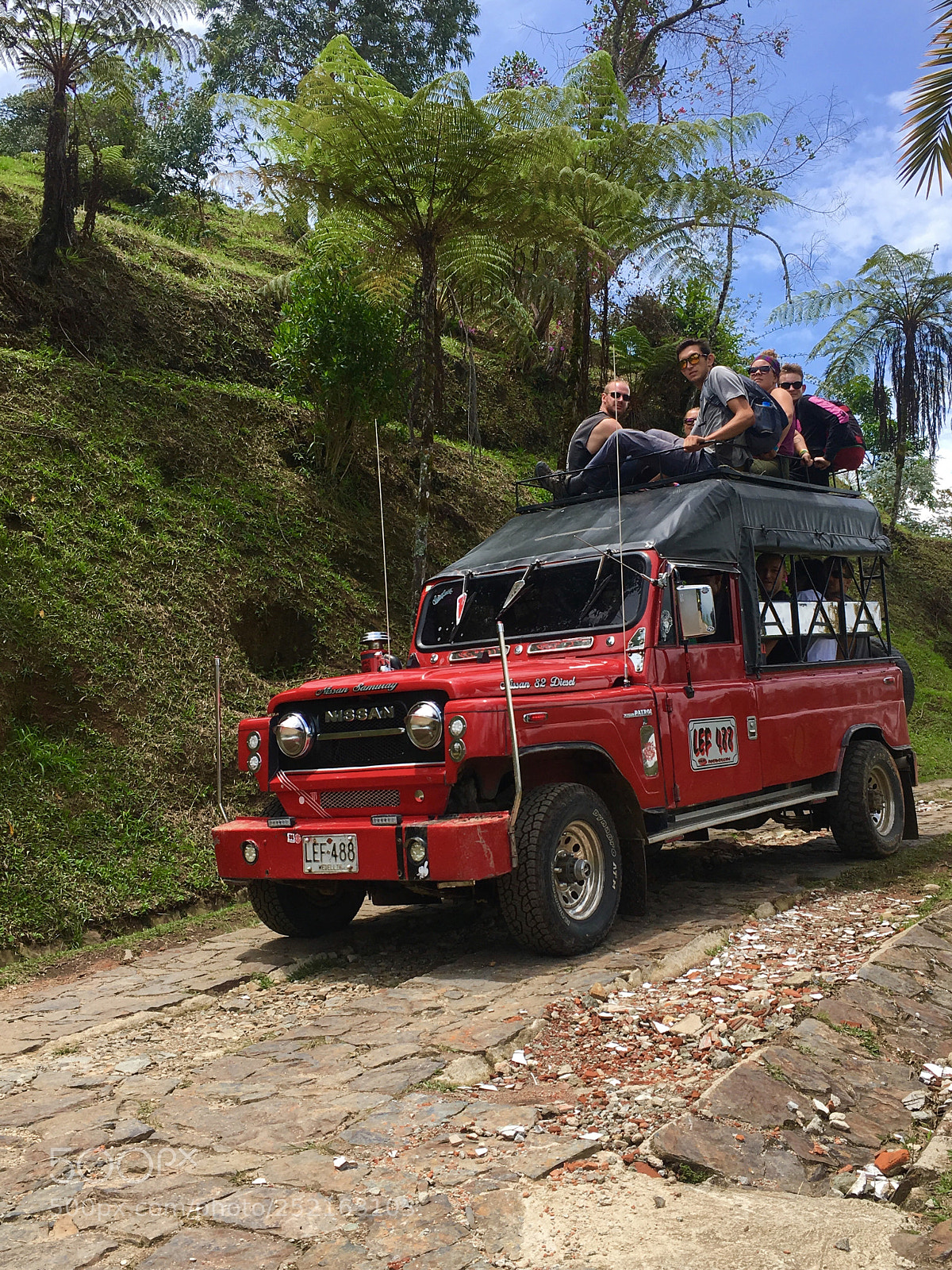 Apple iPhone 6s sample photo. Jeep ride photography