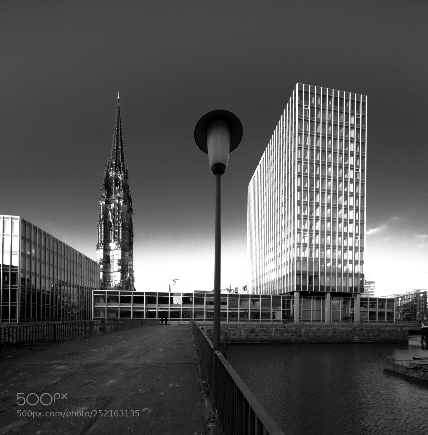 Sony a7R sample photo. City shapes photography