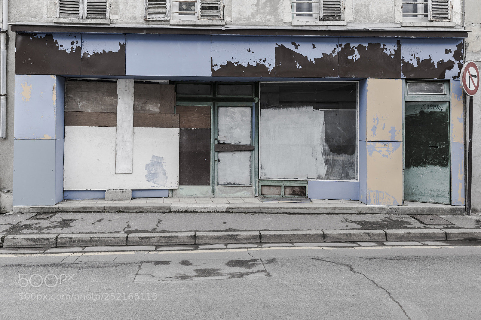 Canon EOS 5D Mark II sample photo. L'aquariophiliste rue de la photography