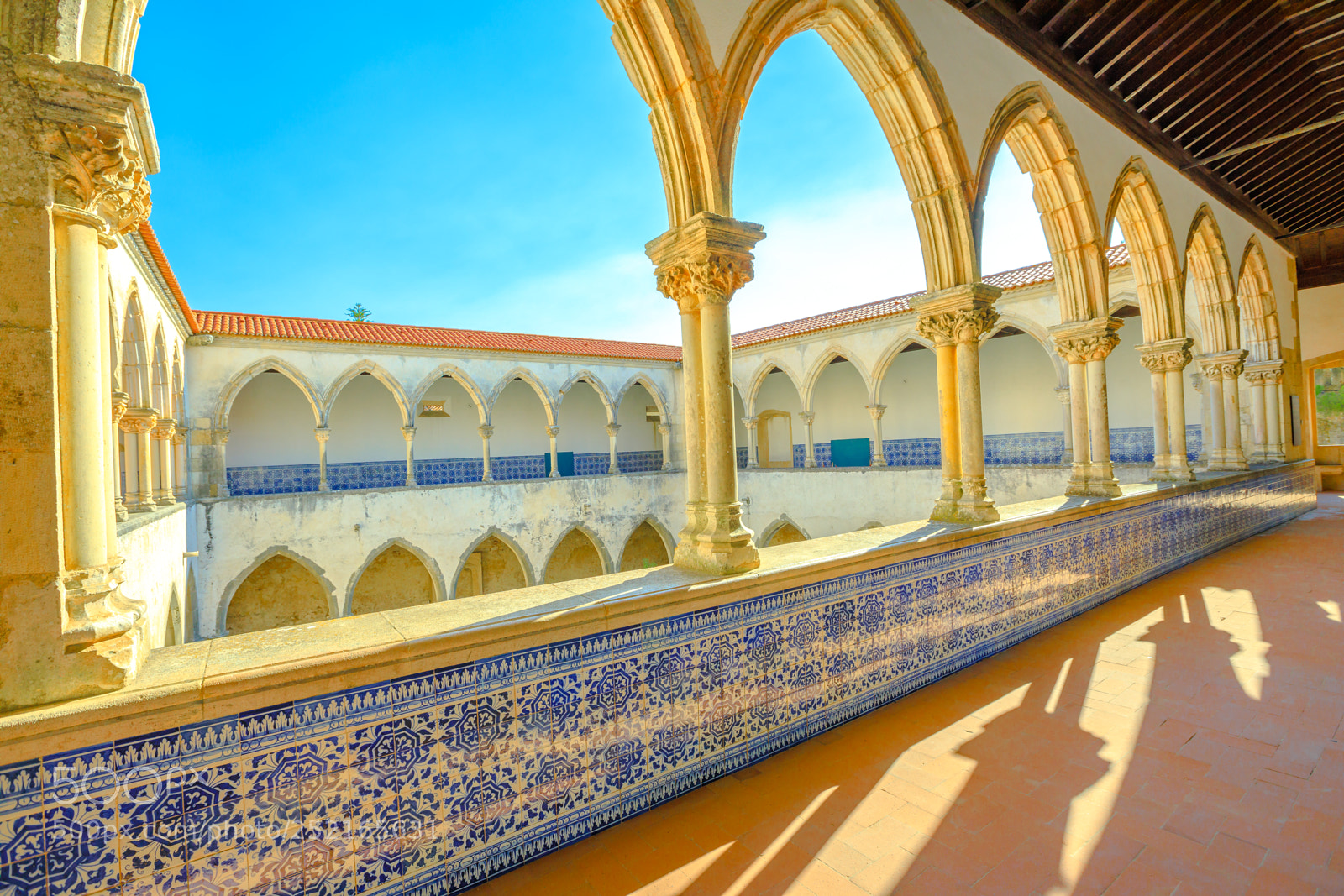Canon EOS 5D Mark IV sample photo. Tomar castle portugal photography