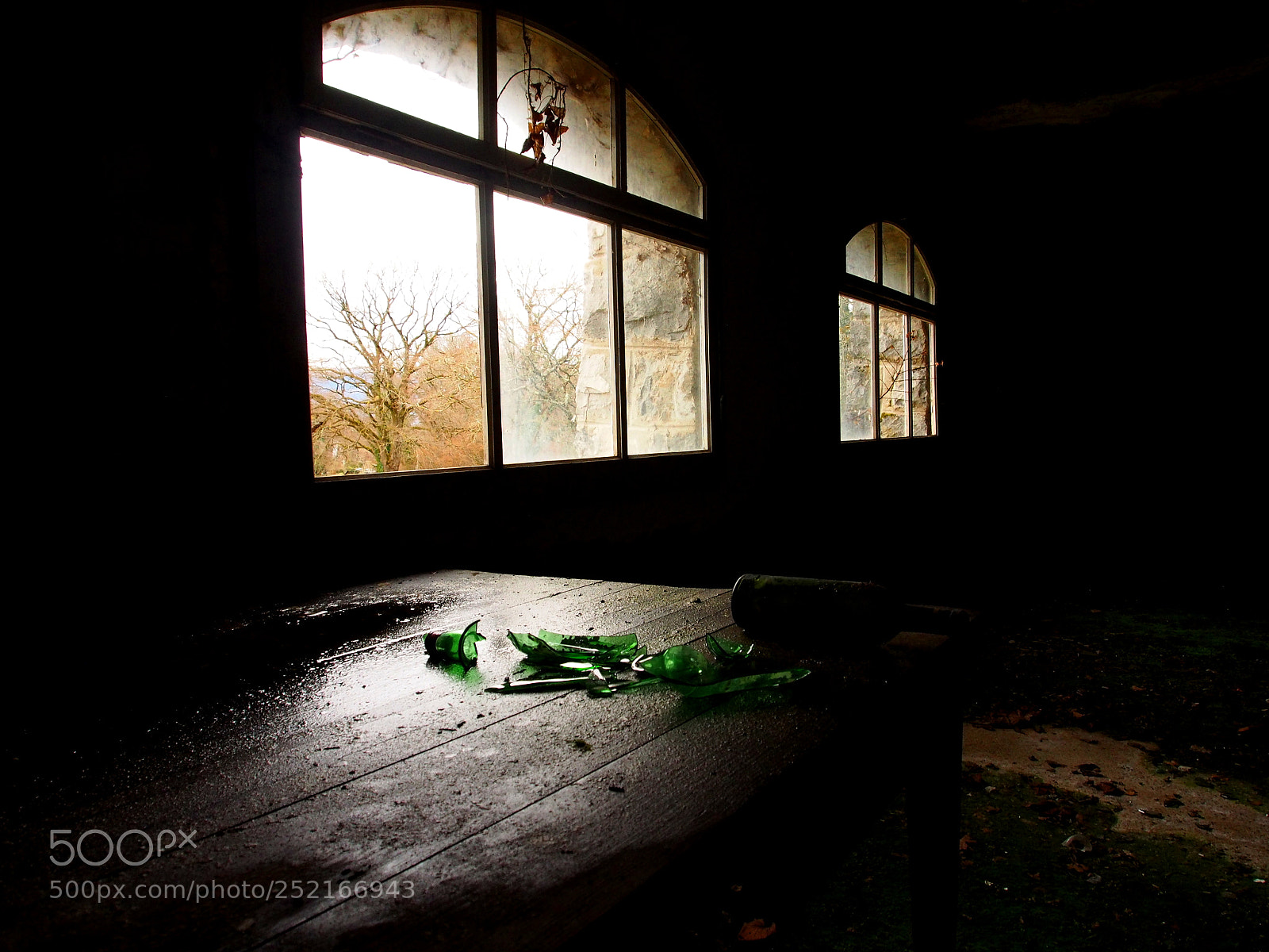 Olympus PEN E-PL6 sample photo. Broken bottle photography