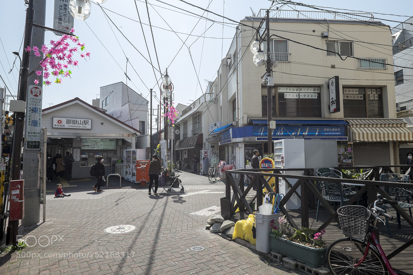 Fujifilm X-T1 sample photo. Tokyo.大田区北嶺町　御嶽山駅 photography