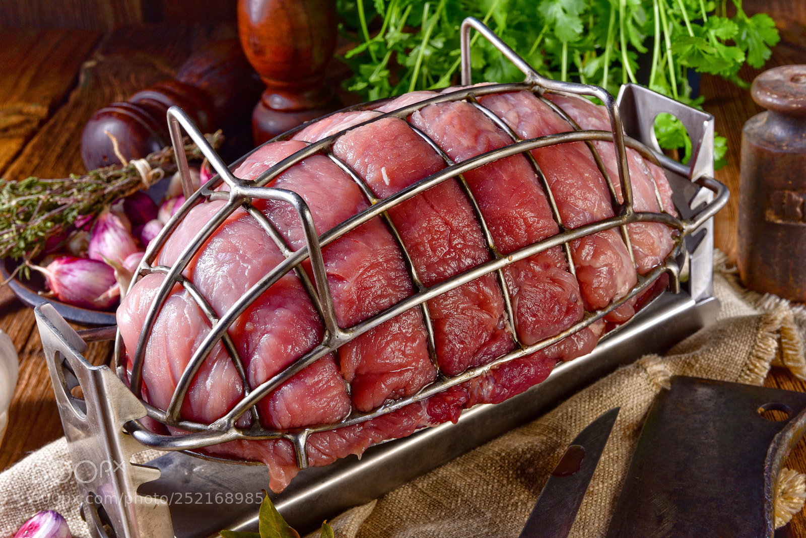 Nikon D810 sample photo. Pressure ham cooker with photography