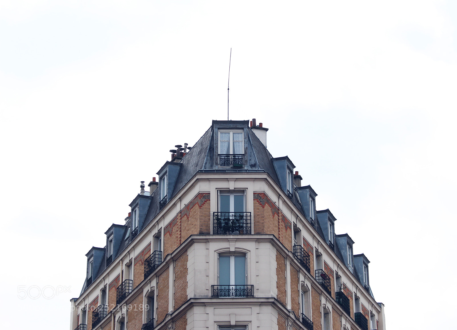 Canon EOS 700D (EOS Rebel T5i / EOS Kiss X7i) sample photo. Plaza blanche photography