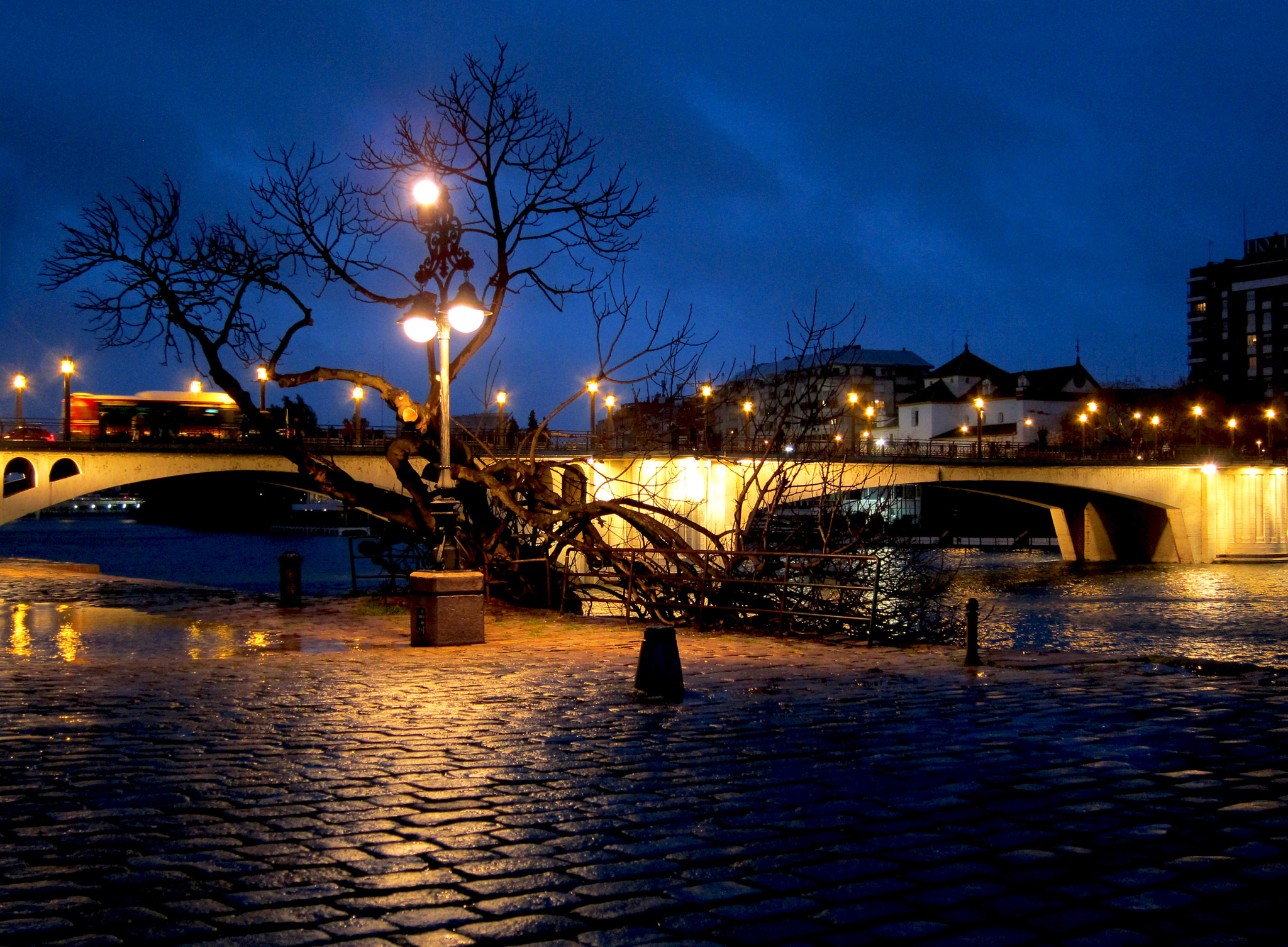 Canon PowerShot S95 sample photo. Night in seville photography