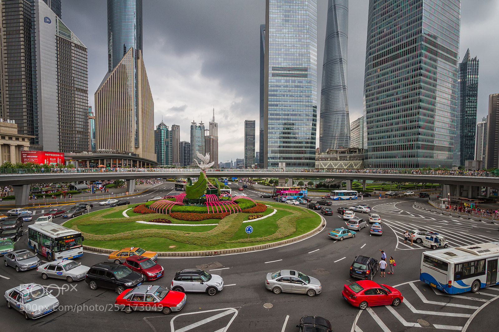 Canon EOS 7D sample photo. Vibrant shanghai photography