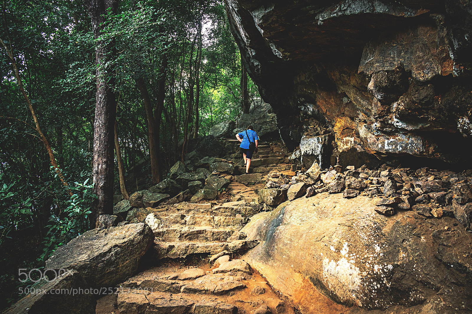 Canon EOS 600D (Rebel EOS T3i / EOS Kiss X5) sample photo. Climbing pidurangala photography
