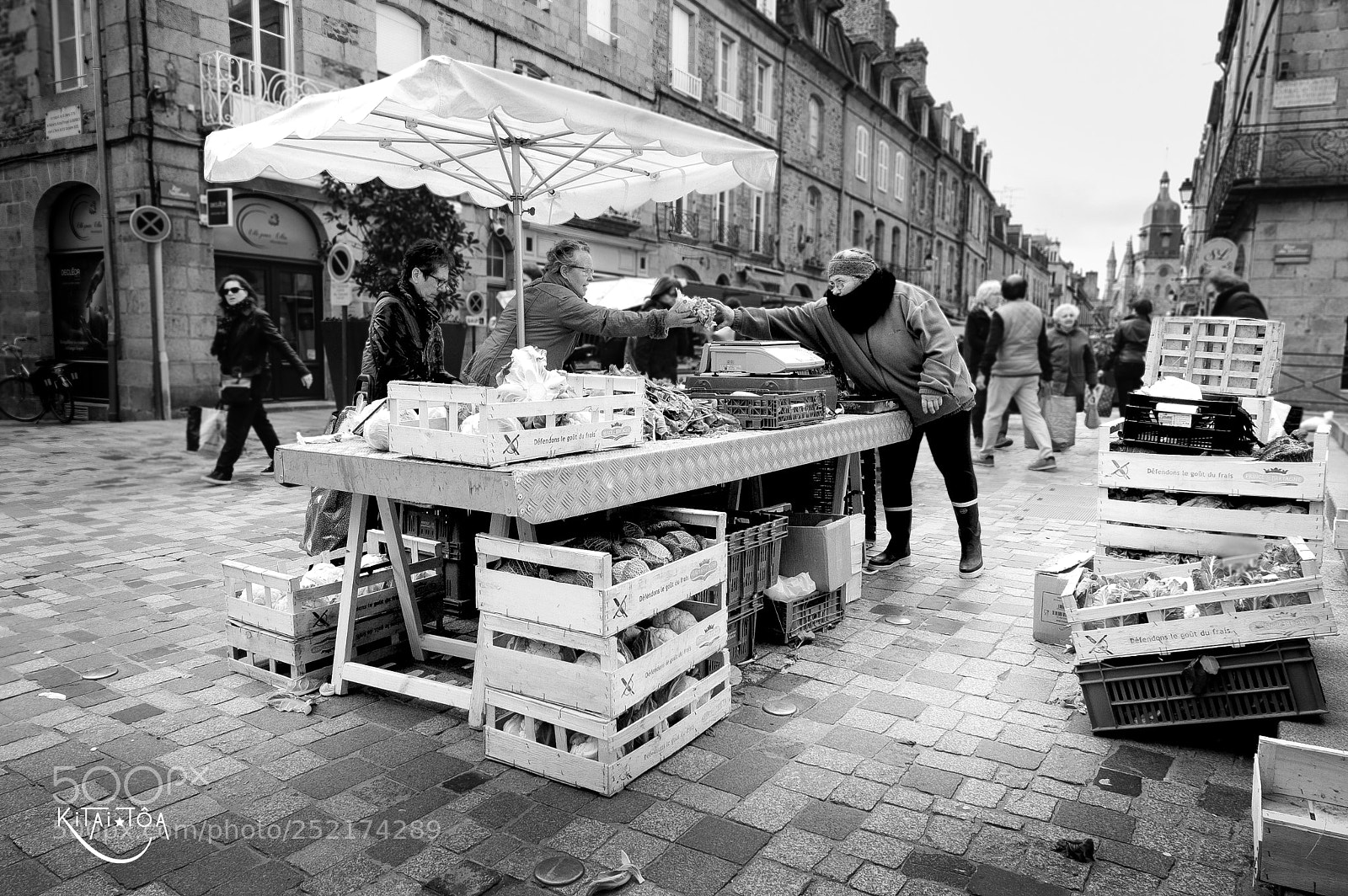 Fujifilm X-T20 sample photo. Marchande de saisons photography