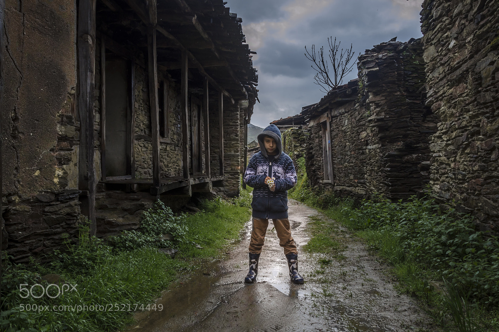 Nikon D5100 sample photo. Abandoned village photography