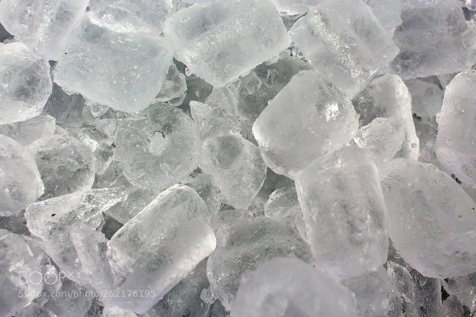 Canon EOS 700D (EOS Rebel T5i / EOS Kiss X7i) sample photo. Ice cubes in a photography