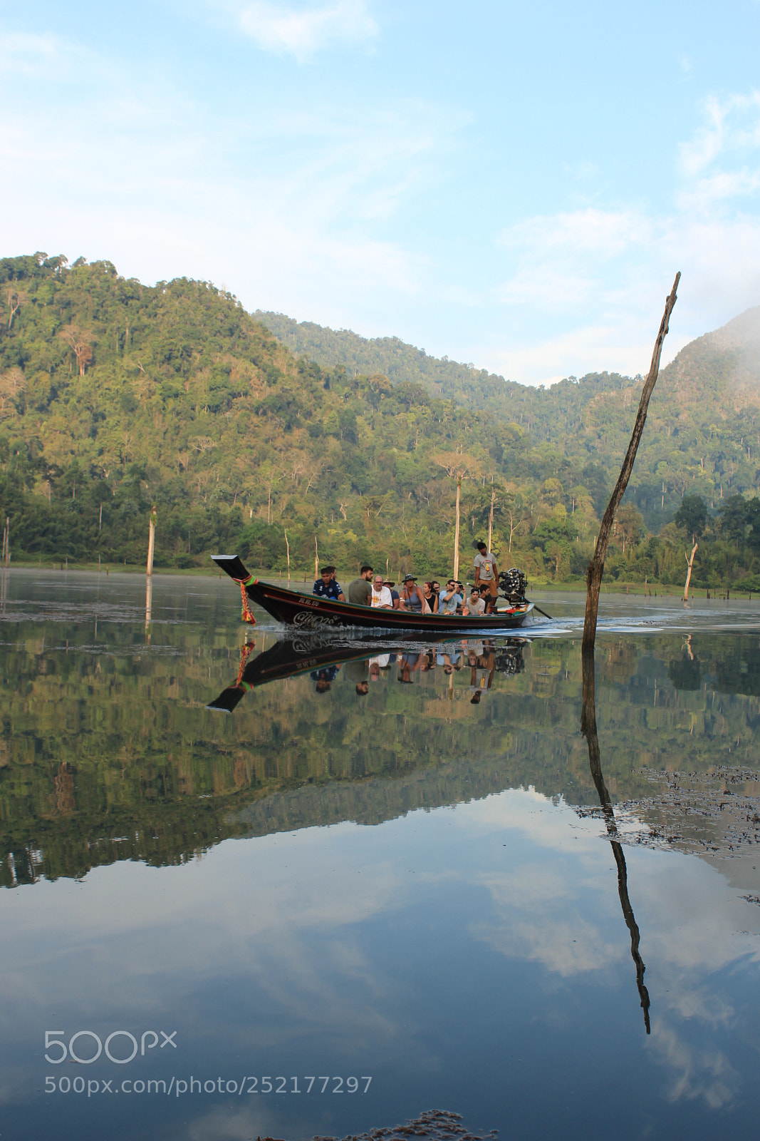 Canon EOS 100D (EOS Rebel SL1 / EOS Kiss X7) sample photo. Early morning reflections photography