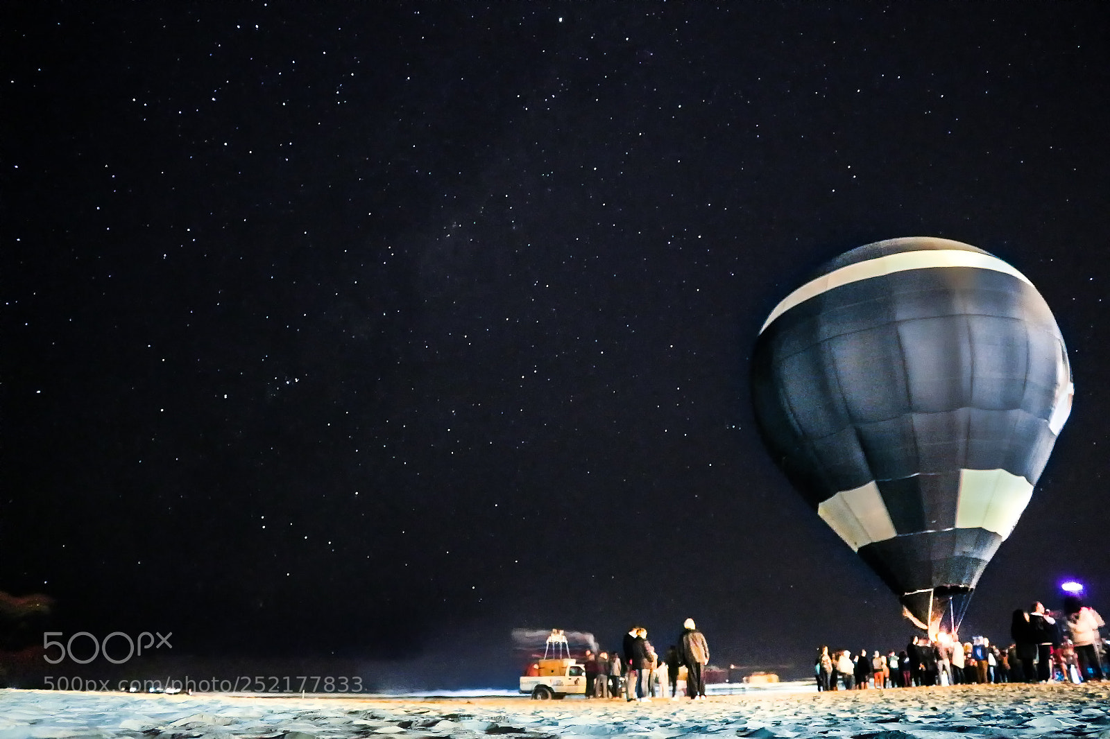Canon EOS 700D (EOS Rebel T5i / EOS Kiss X7i) sample photo. Balloon and star. photography