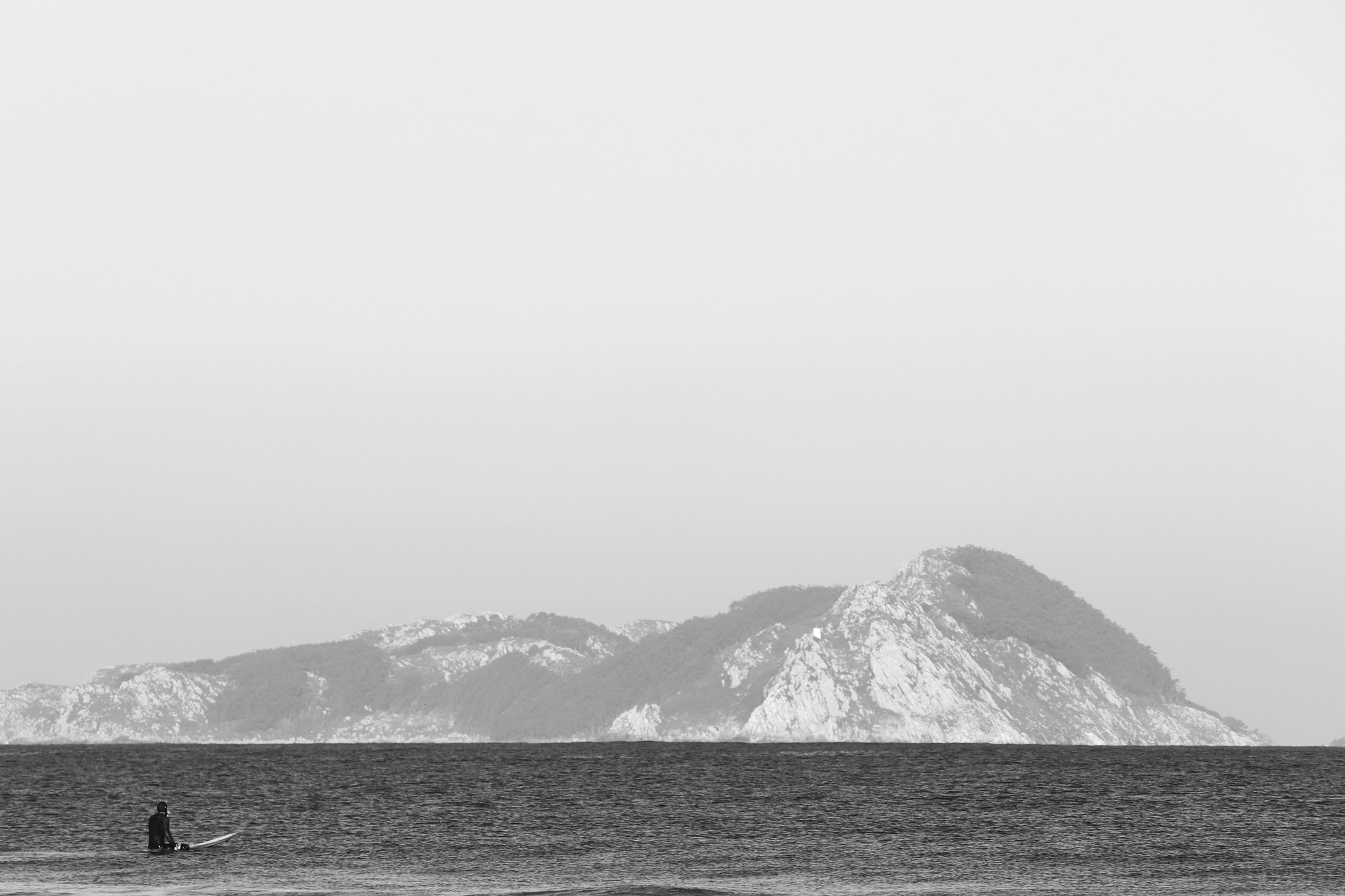 Canon EF-S 55-250mm F4-5.6 IS sample photo. Surf photography