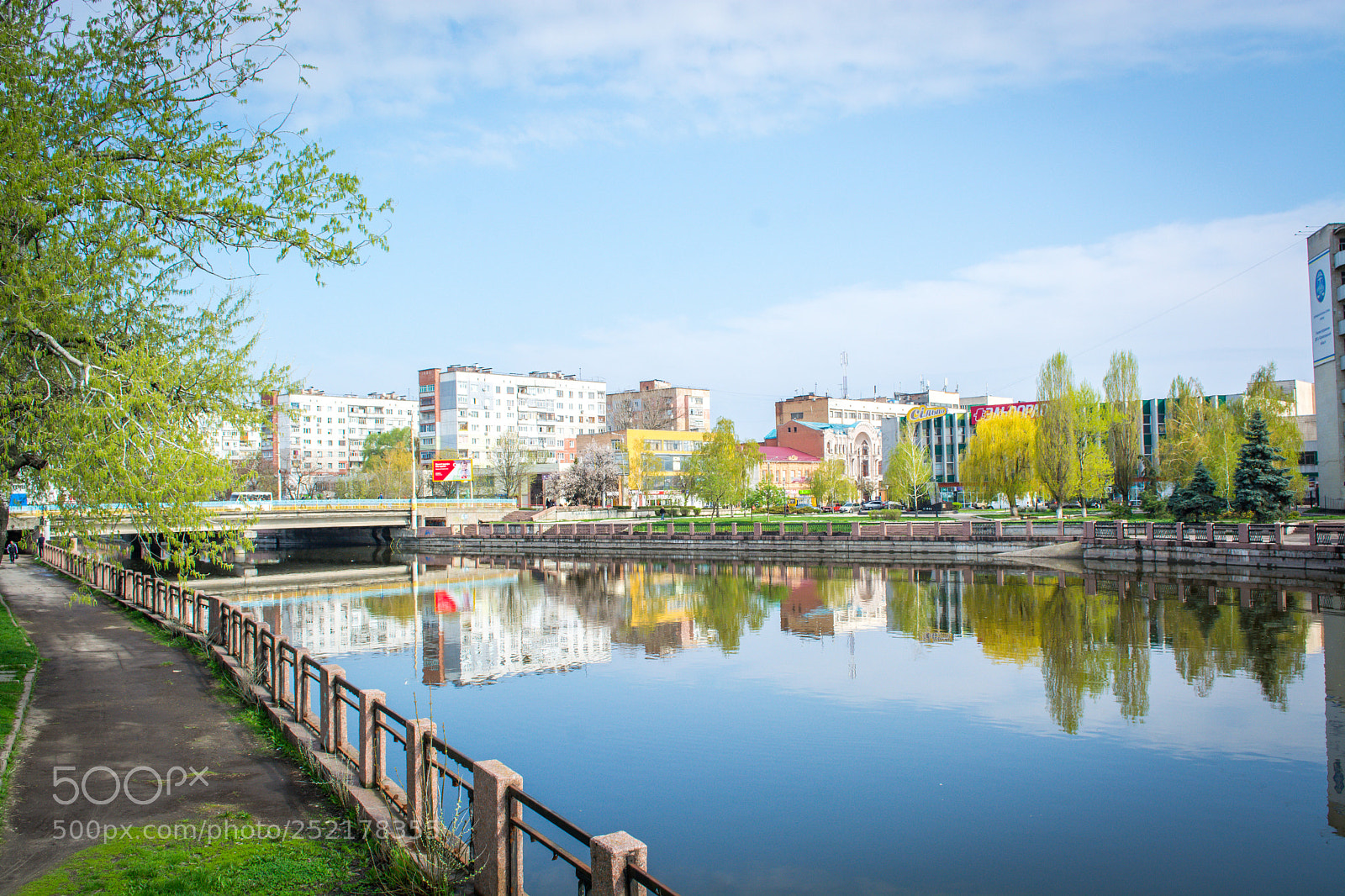 Nikon D5200 sample photo. City water spring photography