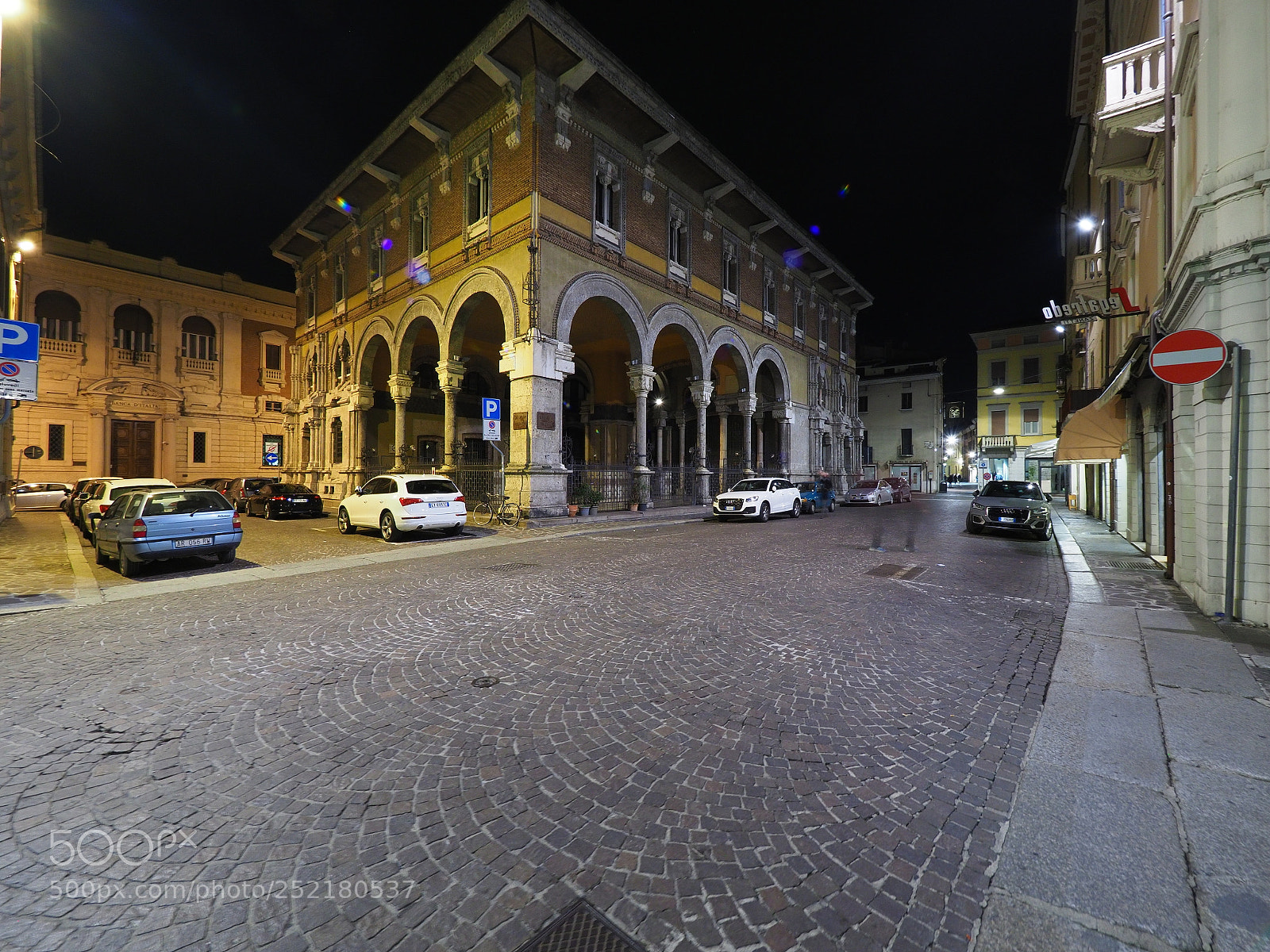 Olympus OM-D E-M1 Mark II sample photo. Mantova 17pb150699 0k em1ii photography