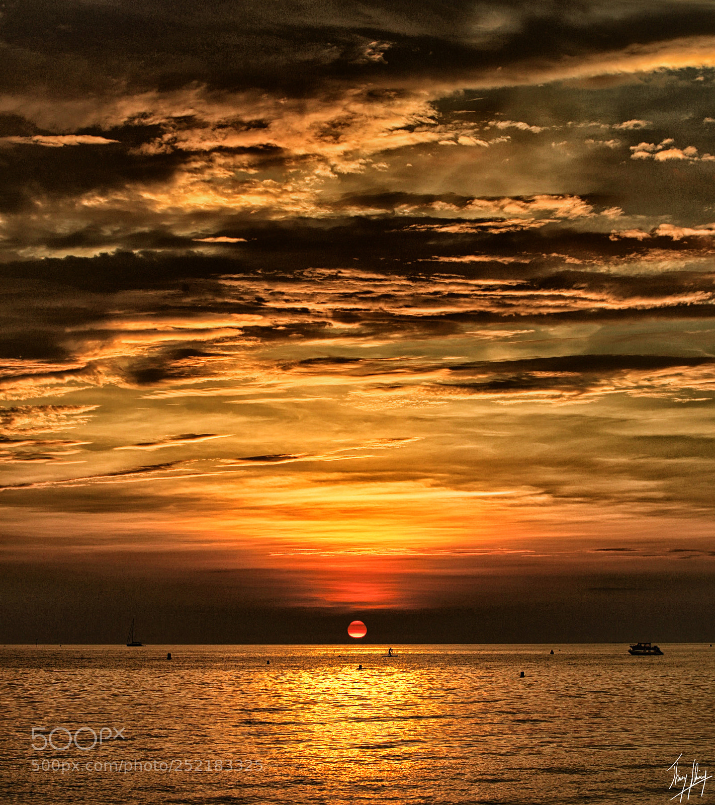 Canon EOS-1D Mark IV sample photo. Noumea sunset photography