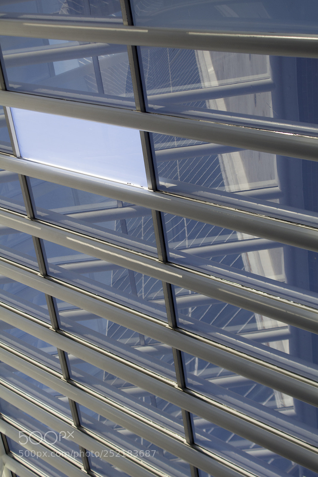 Canon EOS 1200D (EOS Rebel T5 / EOS Kiss X70 / EOS Hi) sample photo. Windows and reflections of photography