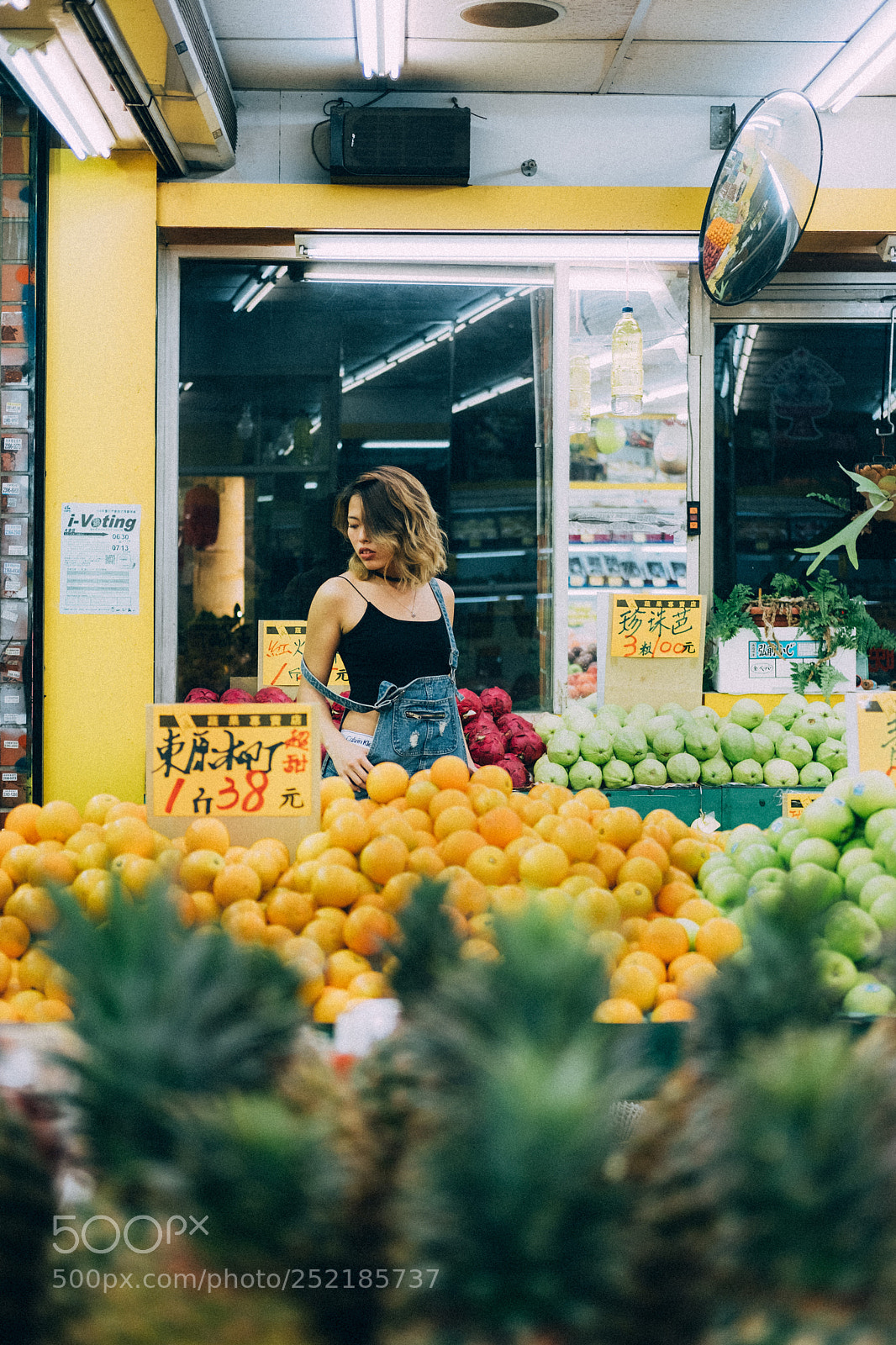 Fujifilm X-T2 sample photo. Came for a banana photography